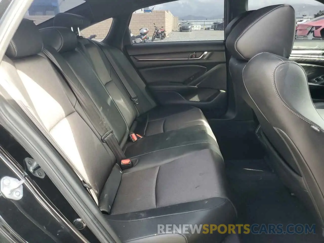 10 fotografías del automóvil dañado 1HGCV1F37NA047356 HONDA ACCORD 2022