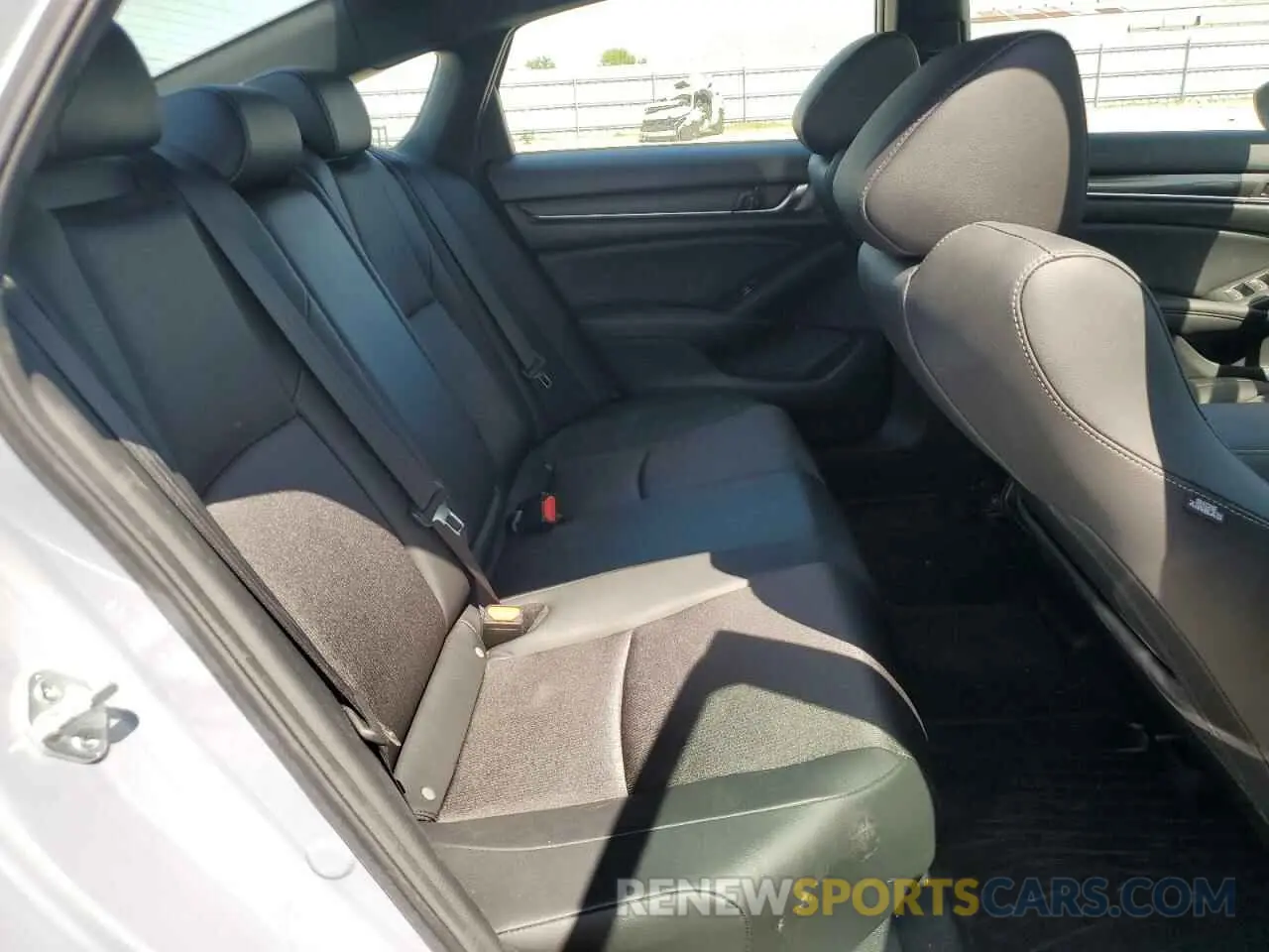 10 fotografías del automóvil dañado 1HGCV1F37NA084200 HONDA ACCORD 2022
