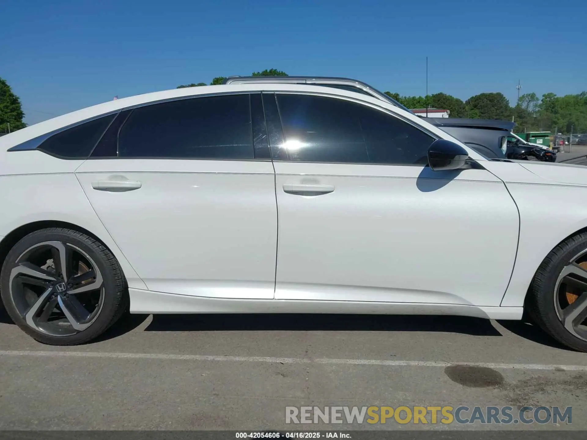 13 fotografías del automóvil dañado 1HGCV1F38NA008095 HONDA ACCORD 2022