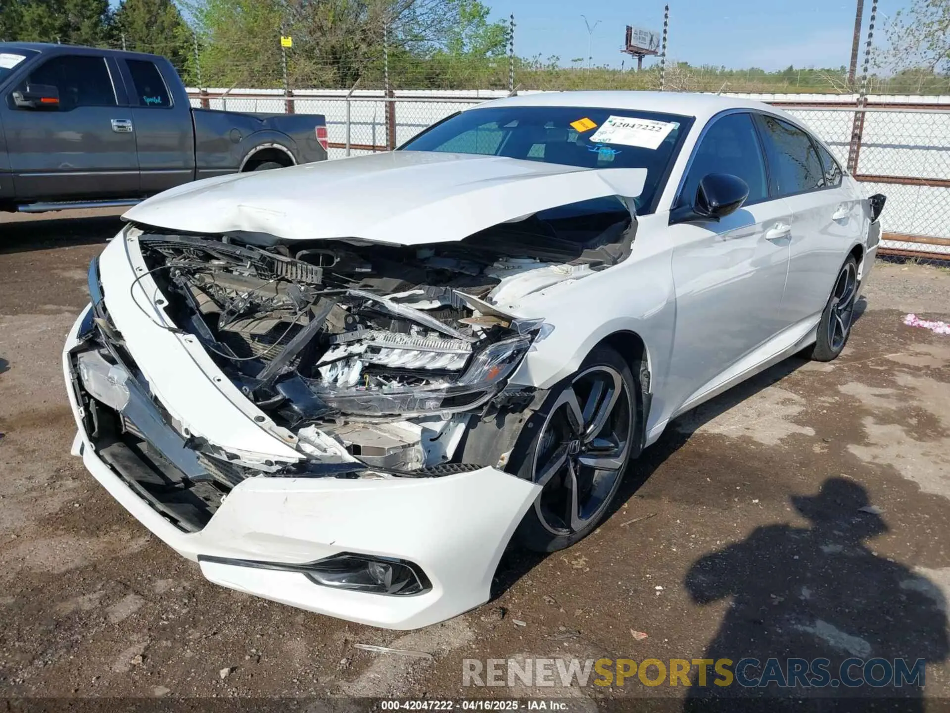 2 fotografías del automóvil dañado 1HGCV1F39NA035080 HONDA ACCORD 2022