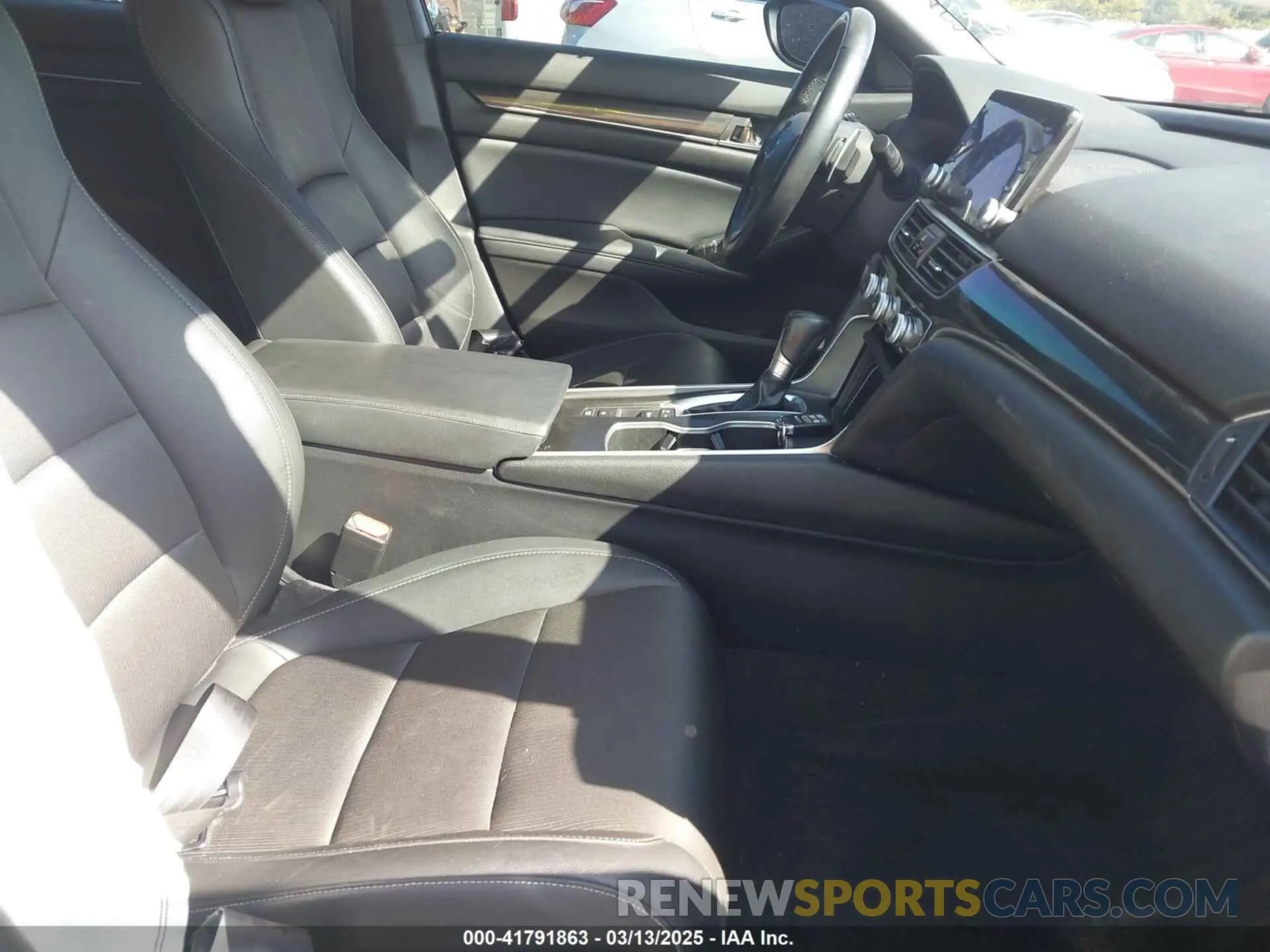 5 fotografías del automóvil dañado 1HGCV1F3XNA025528 HONDA ACCORD 2022