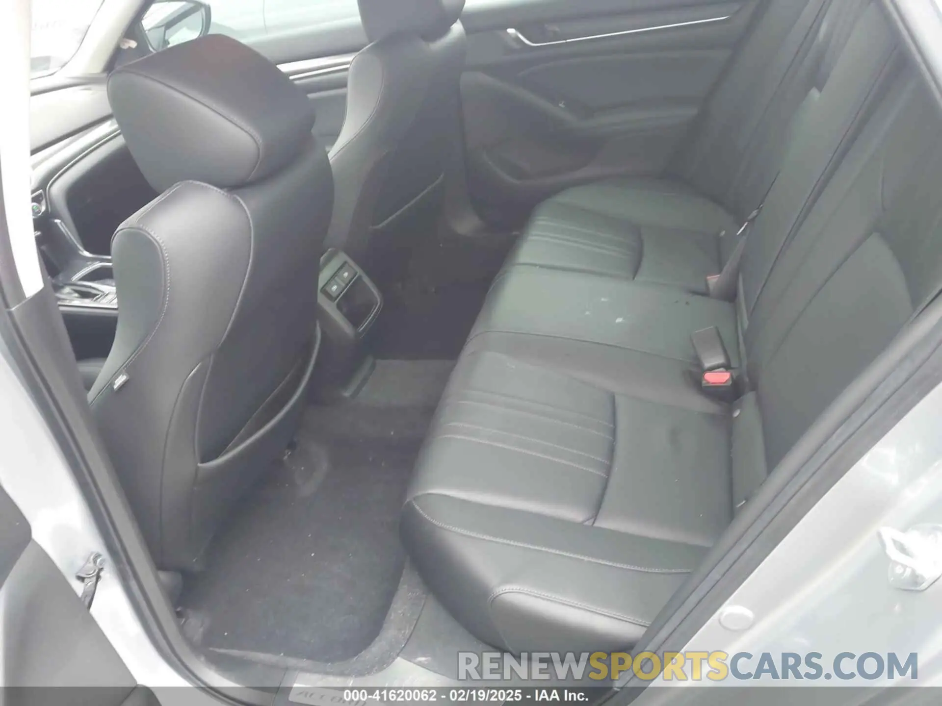 8 fotografías del automóvil dañado 1HGCV1F40NA077159 HONDA ACCORD 2022