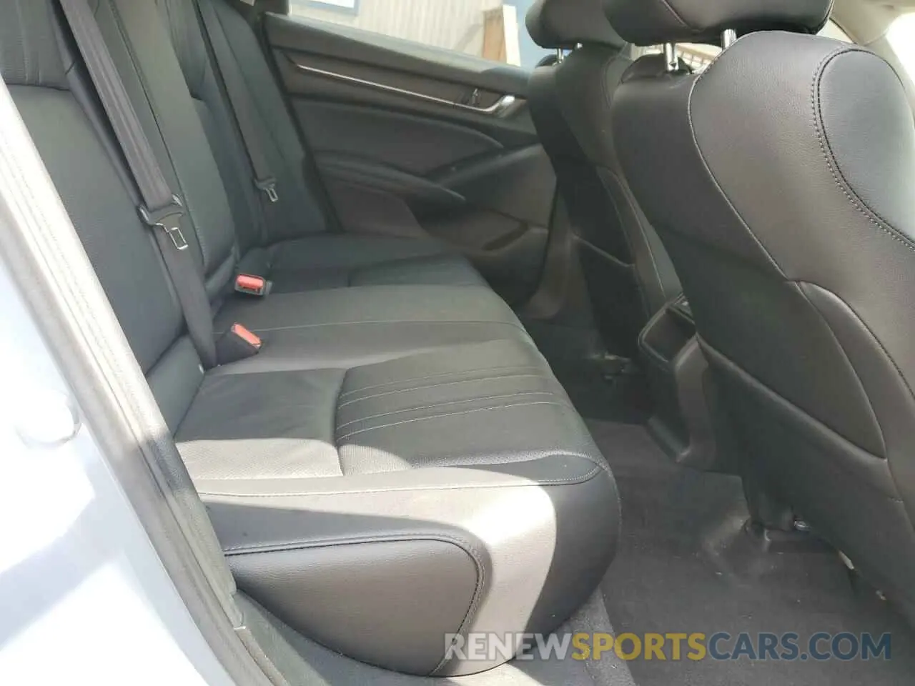 10 fotografías del automóvil dañado 1HGCV1F45NA056517 HONDA ACCORD 2022
