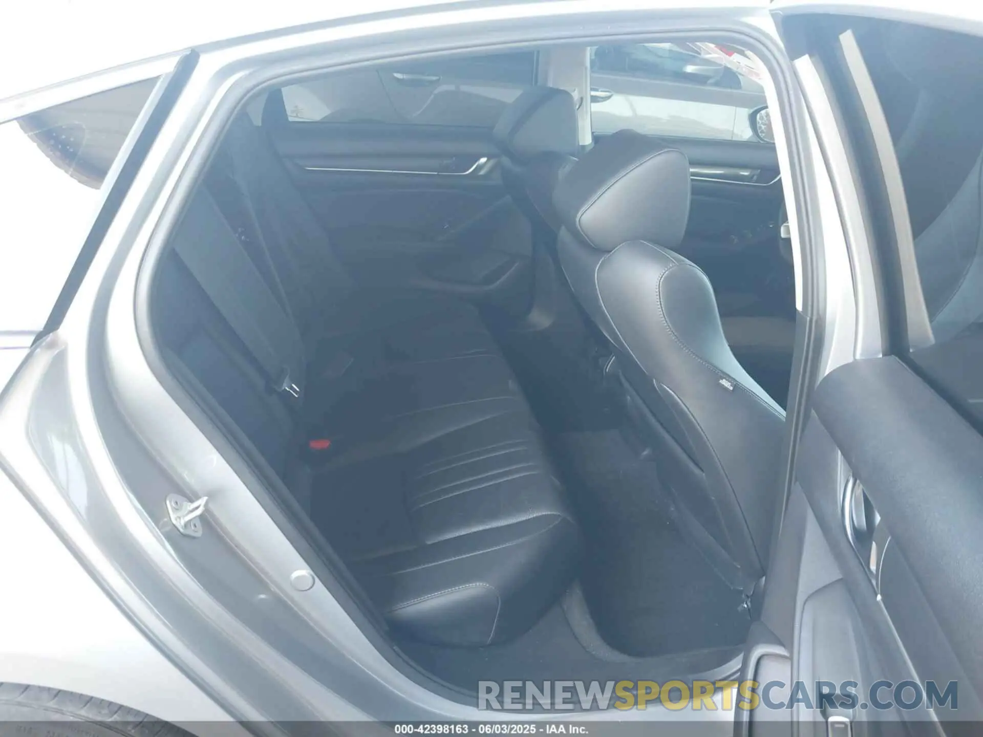 8 fotografías del automóvil dañado 1HGCV1F4XNA064399 HONDA ACCORD 2022