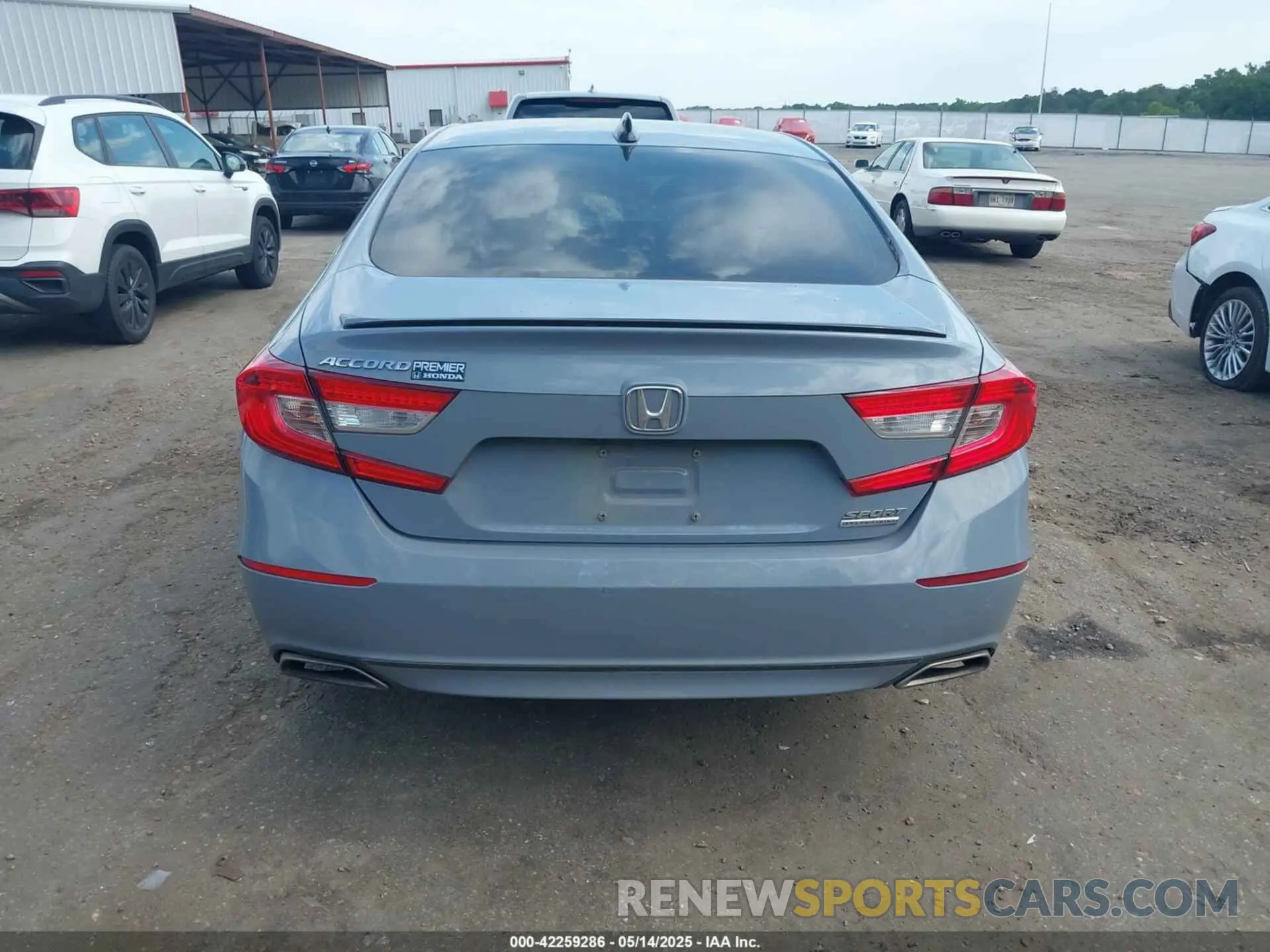 16 fotografías del automóvil dañado 1HGCV1F4XNA069392 HONDA ACCORD 2022