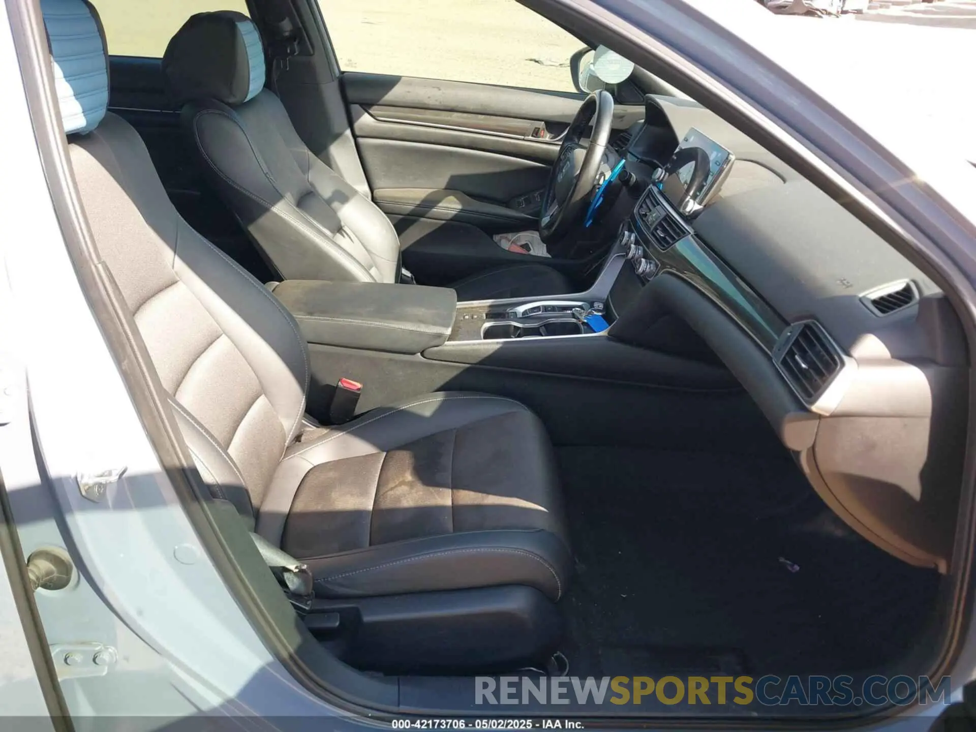 5 fotografías del automóvil dañado 1HGCV2F31NA009403 HONDA ACCORD 2022
