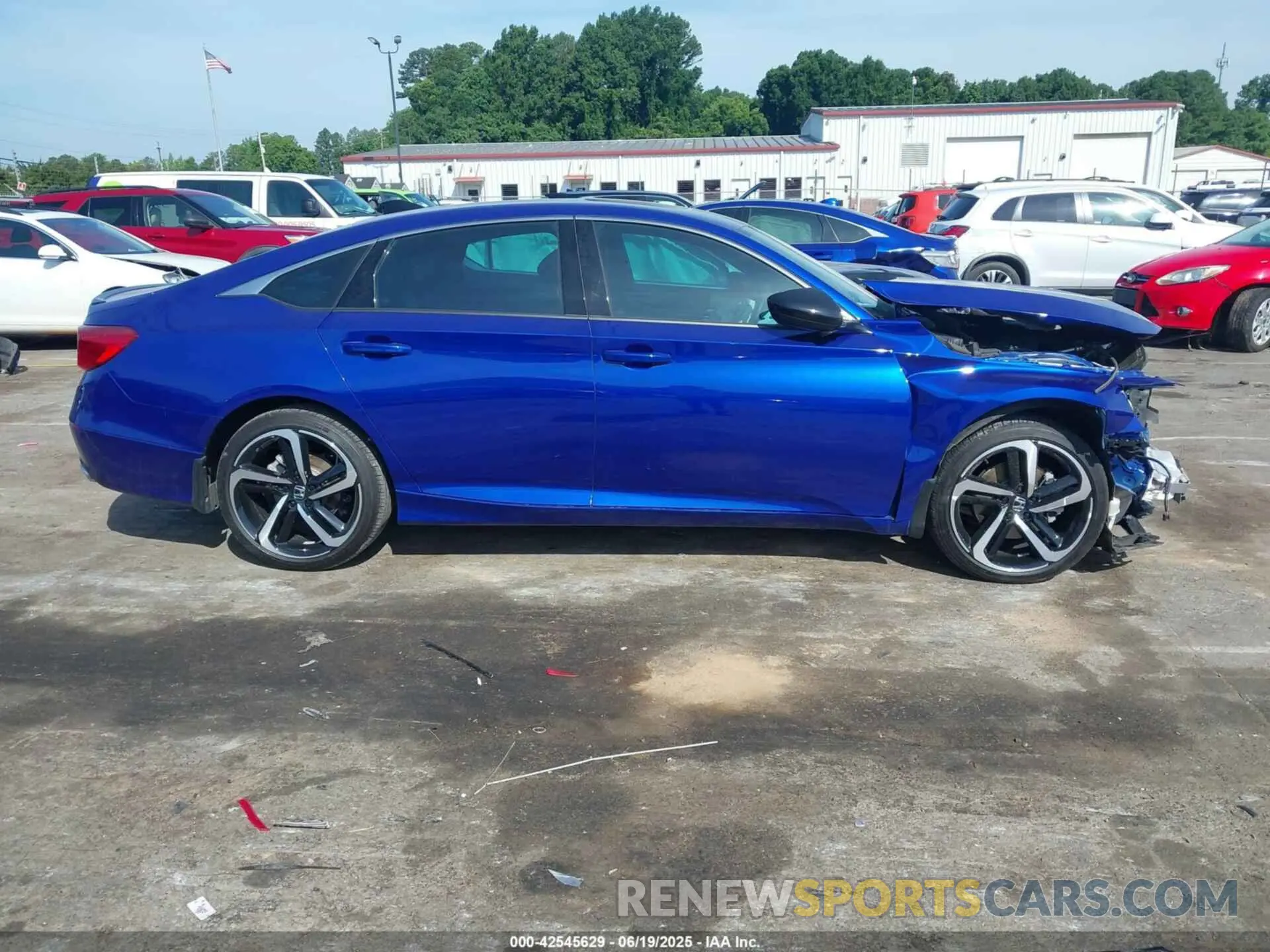 12 fotografías del automóvil dañado 1HGCV2F32NA008261 HONDA ACCORD 2022