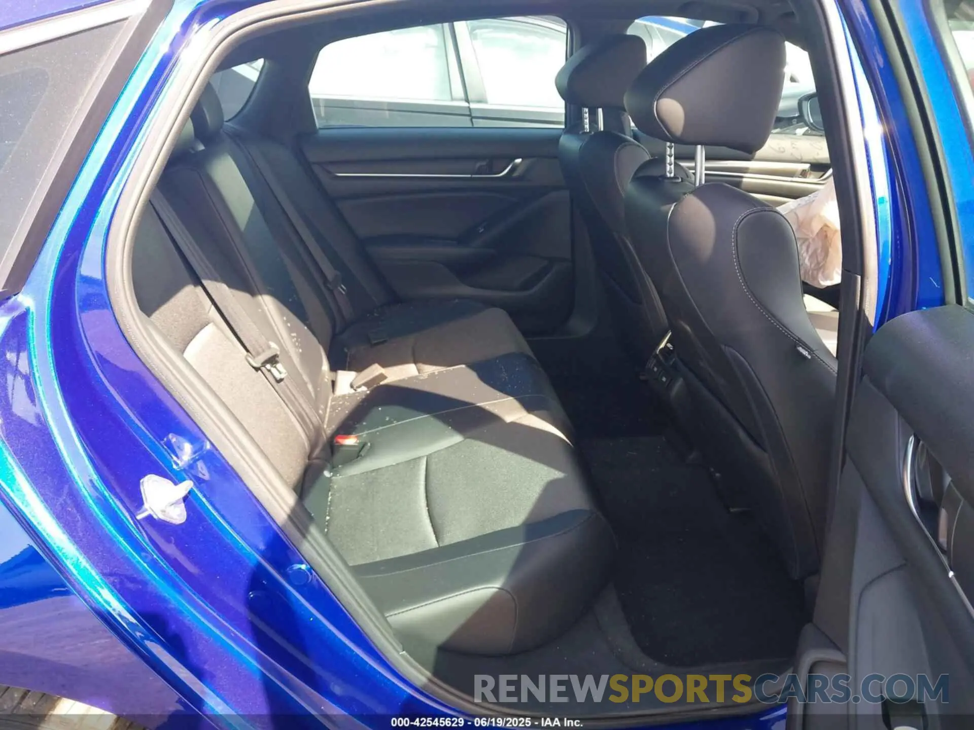8 fotografías del automóvil dañado 1HGCV2F32NA008261 HONDA ACCORD 2022
