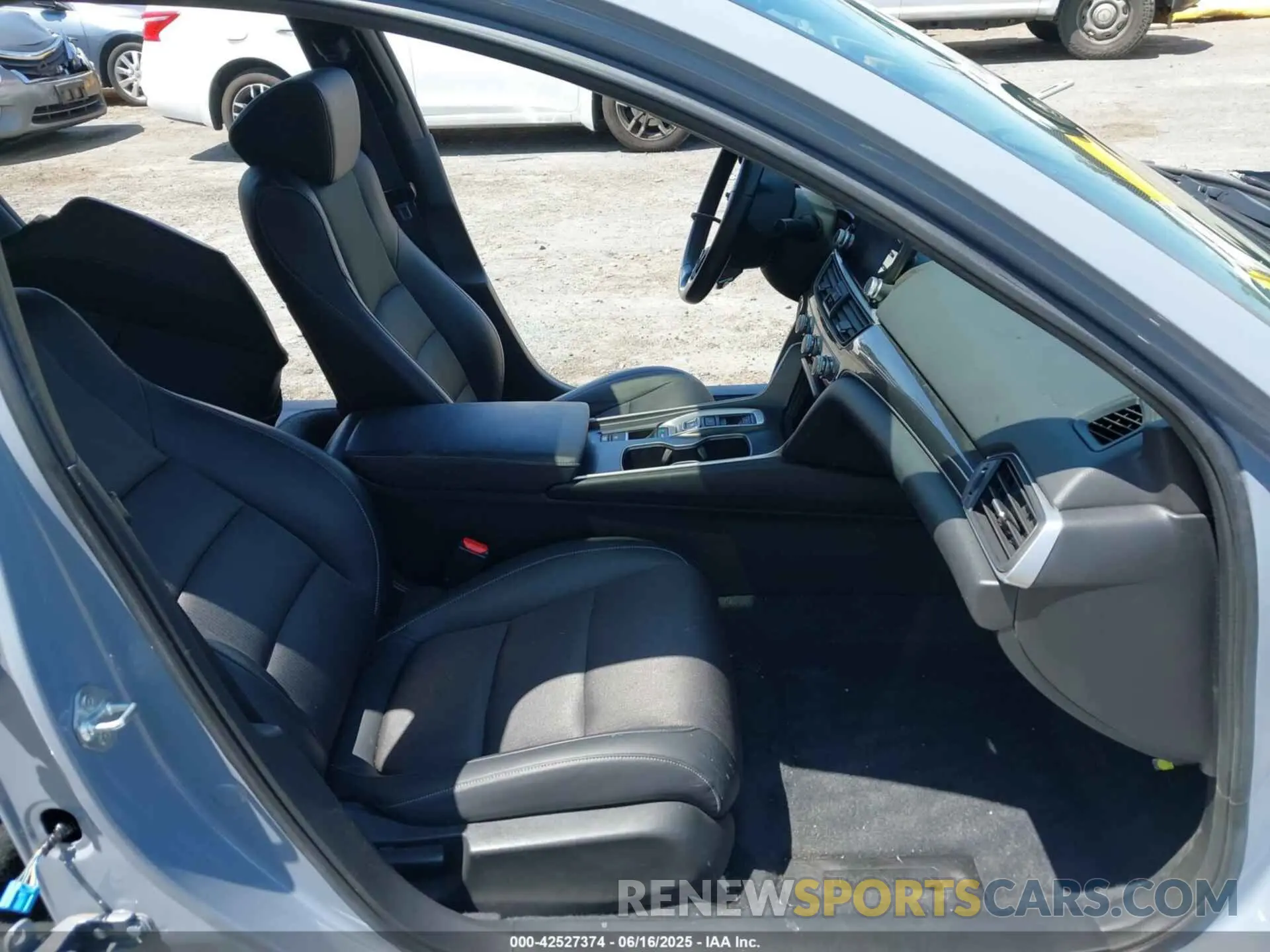 5 fotografías del automóvil dañado 1HGCV2F35NA001921 HONDA ACCORD 2022