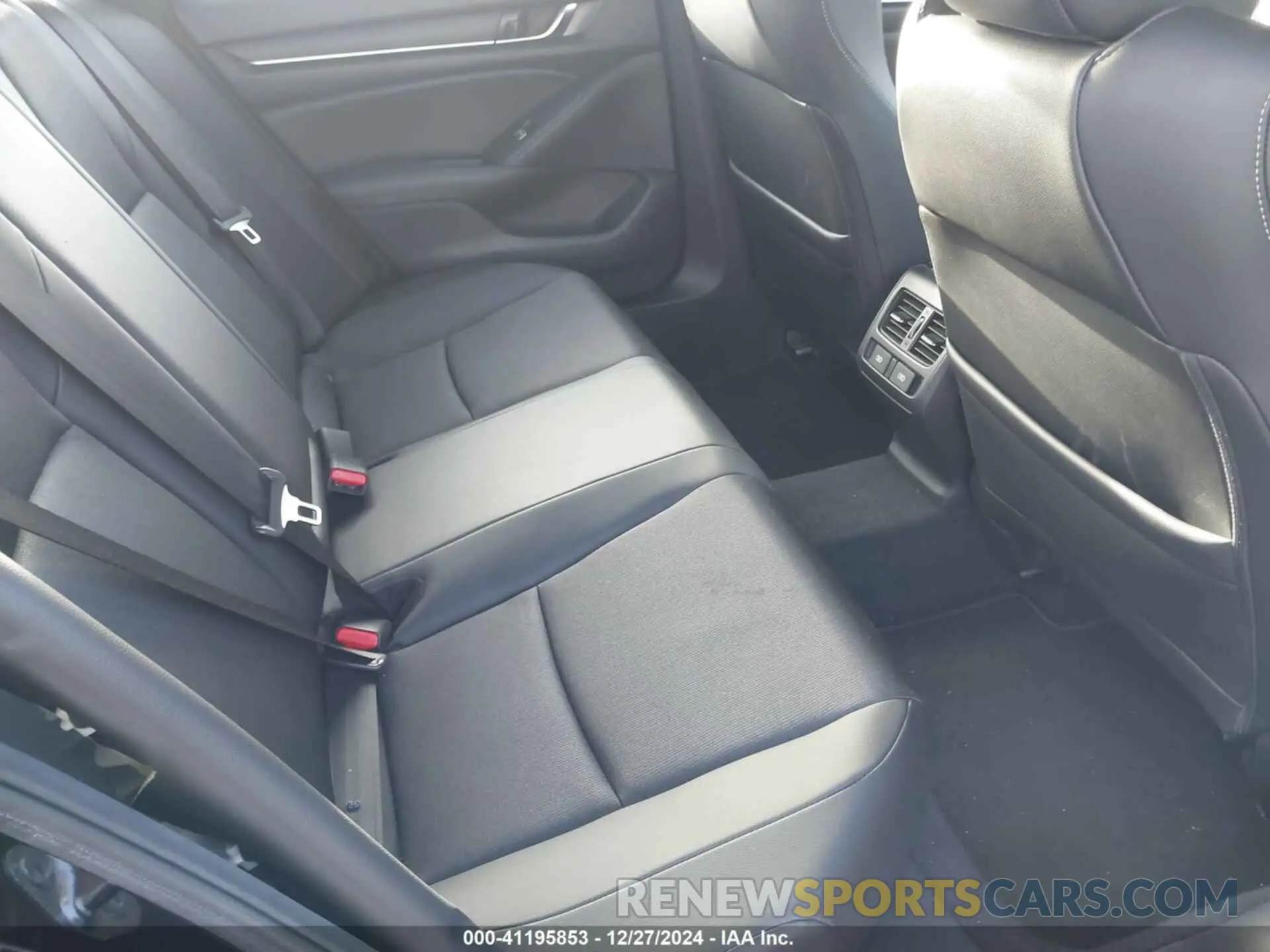 8 fotografías del automóvil dañado 1HGCV2F39NA012369 HONDA ACCORD 2022