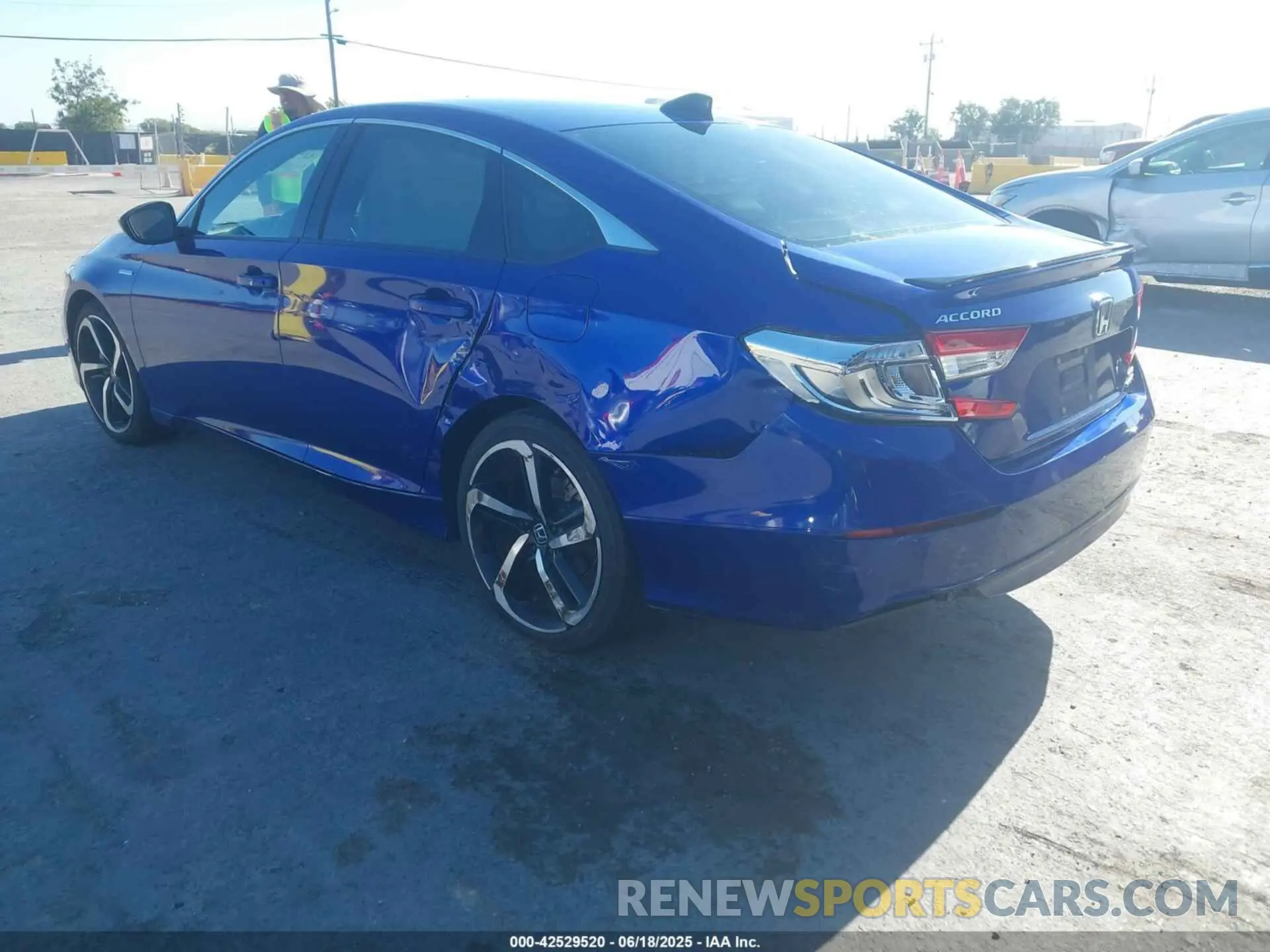 3 fotografías del automóvil dañado 1HGCV3F20NA039022 HONDA ACCORD 2022