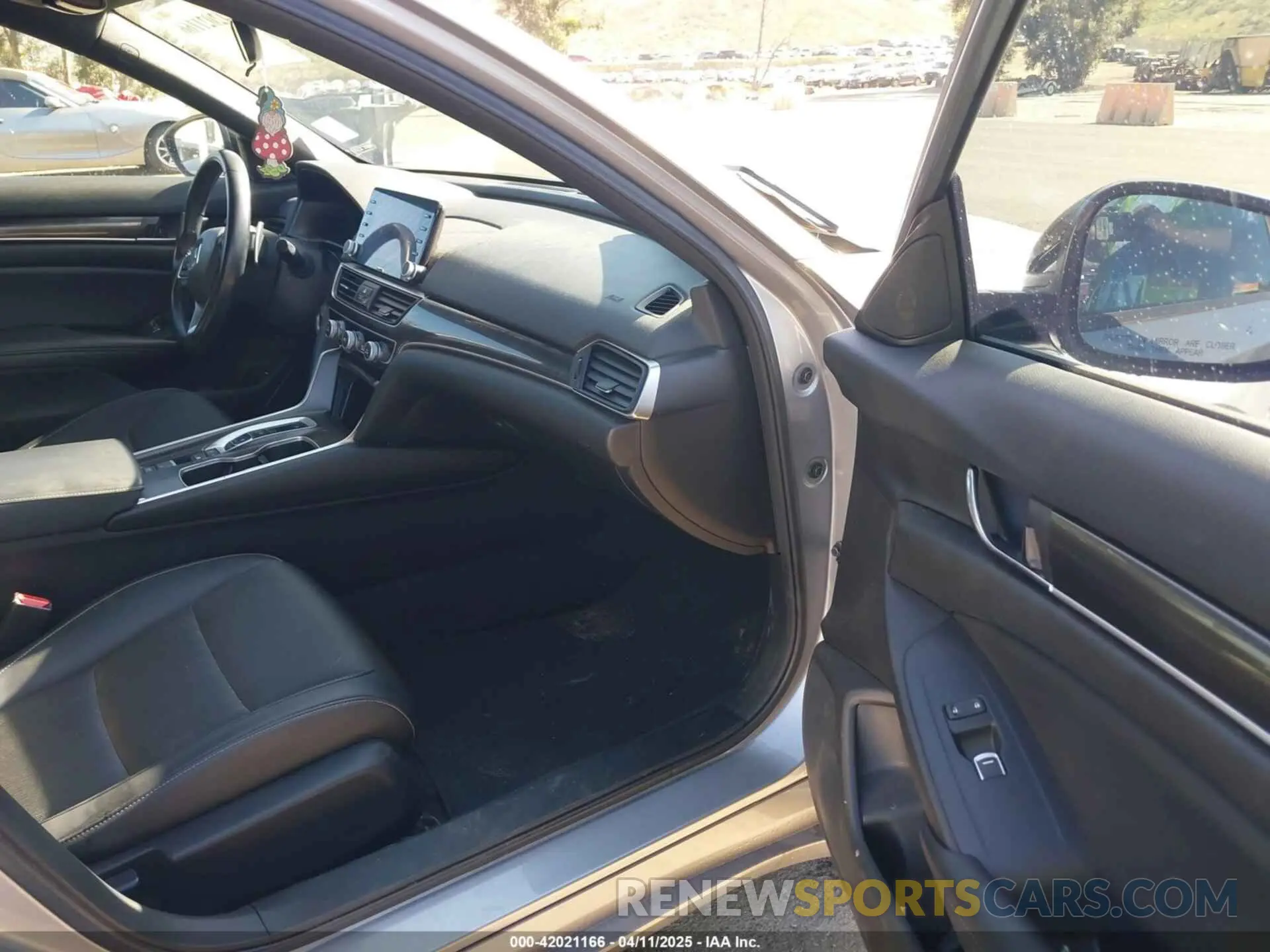 5 fotografías del automóvil dañado 1HGCV3F22NA019242 HONDA ACCORD 2022