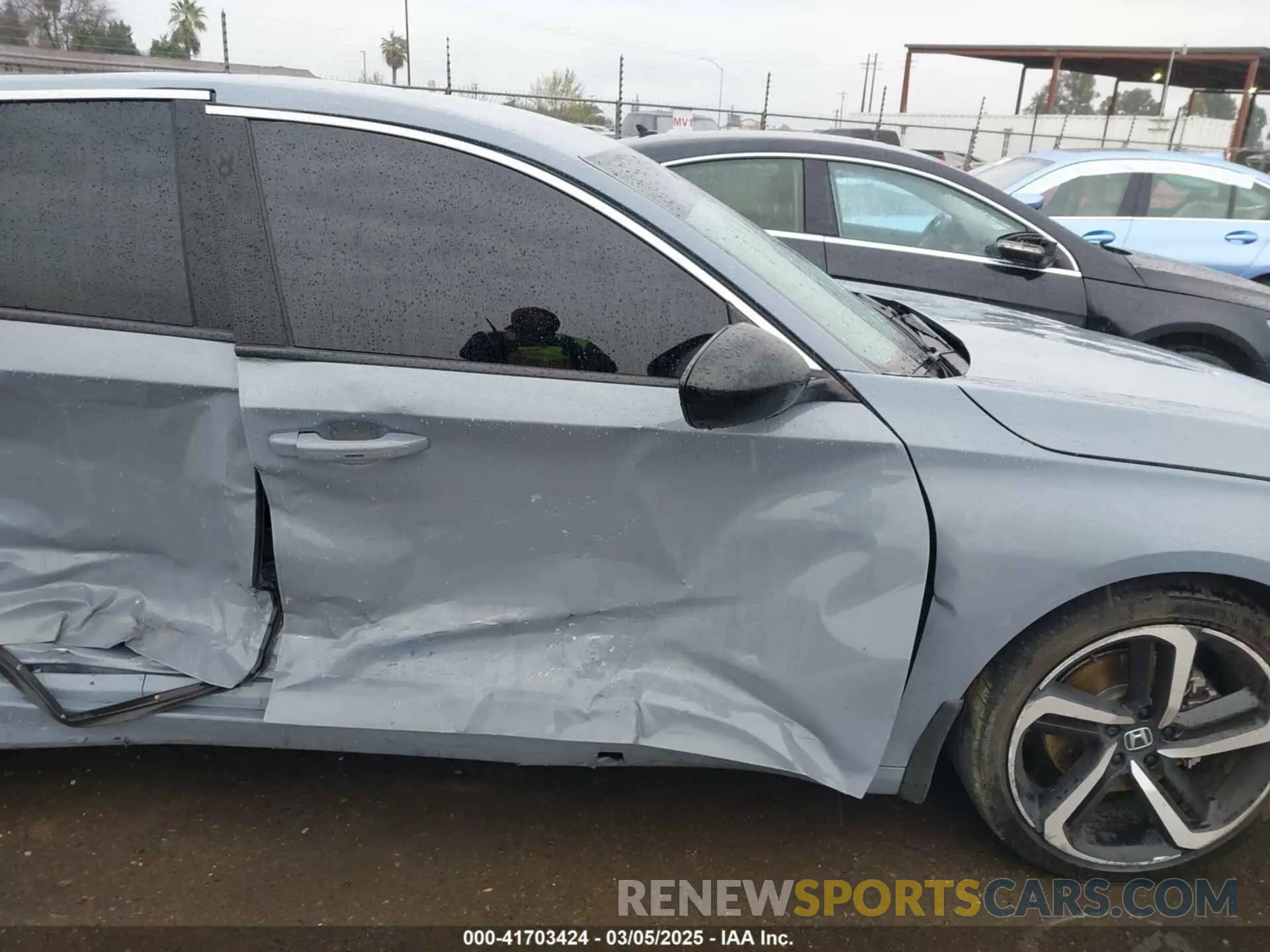 17 fotografías del automóvil dañado 1HGCV3F24NA025138 HONDA ACCORD 2022
