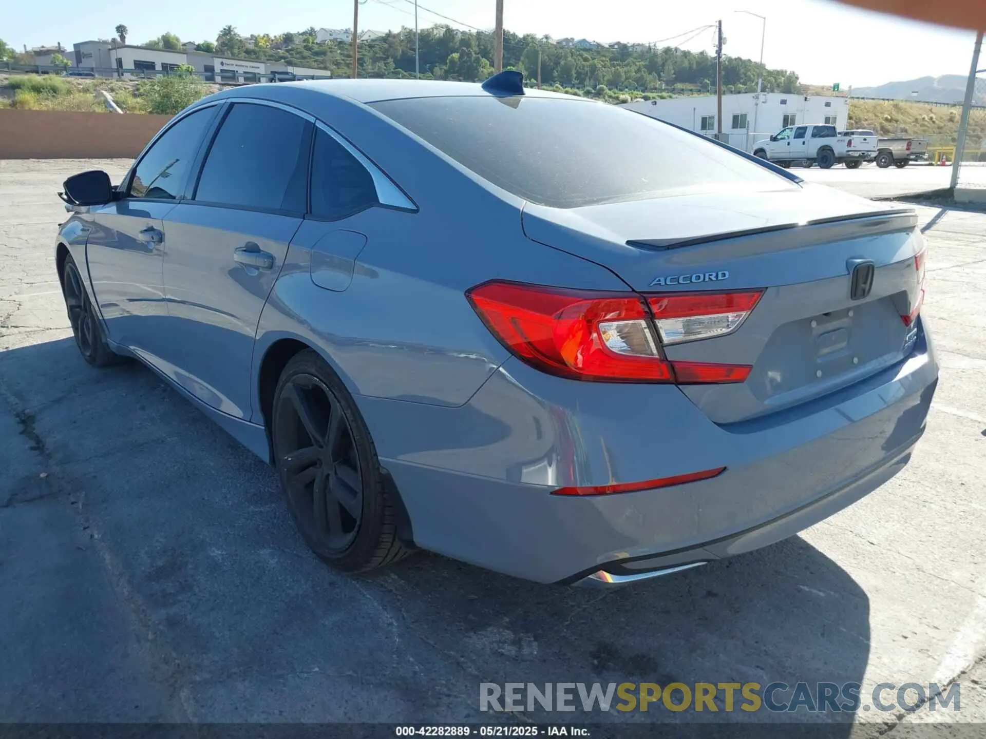3 fotografías del automóvil dañado 1HGCV3F26NA033774 HONDA ACCORD 2022