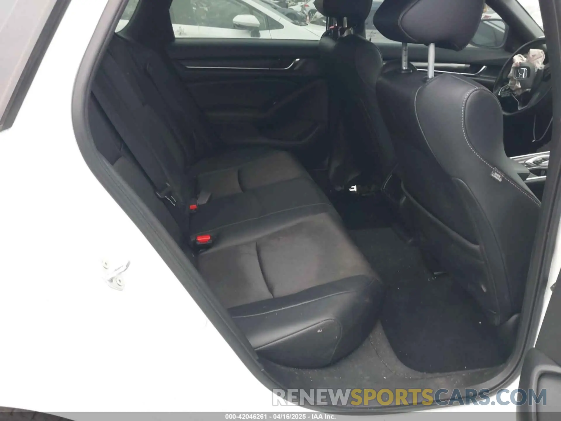 8 fotografías del automóvil dañado 1HGCV3F28NA032108 HONDA ACCORD 2022