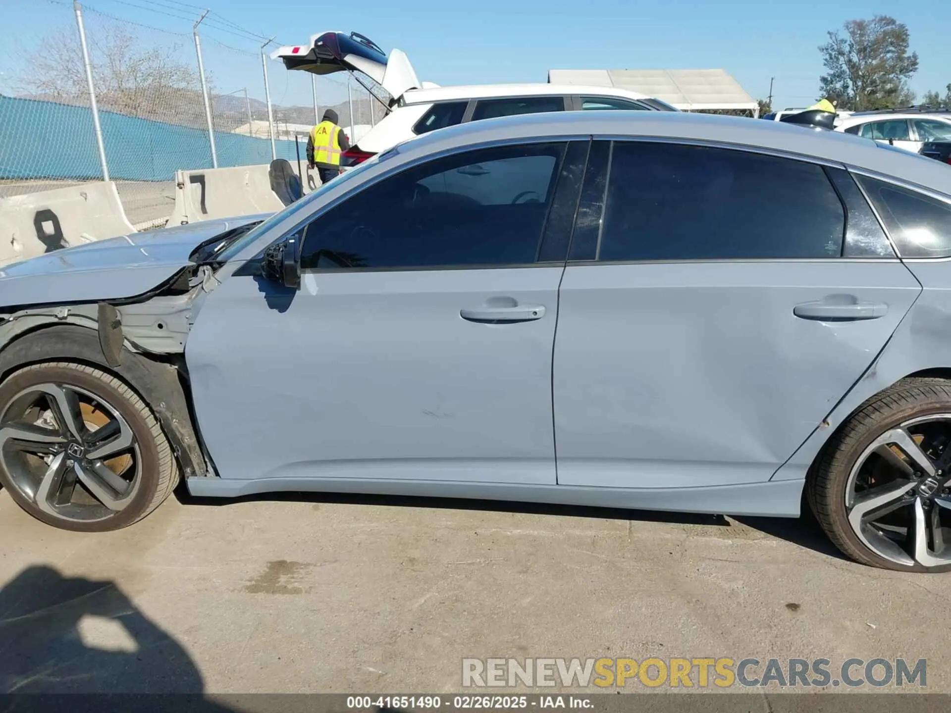 15 fotografías del automóvil dañado 1HGCV3F28NA032691 HONDA ACCORD 2022