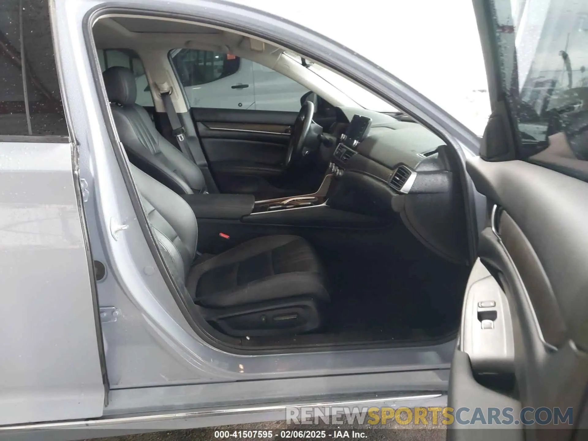 5 fotografías del automóvil dañado 1HGCV3F93NA000986 HONDA ACCORD 2022