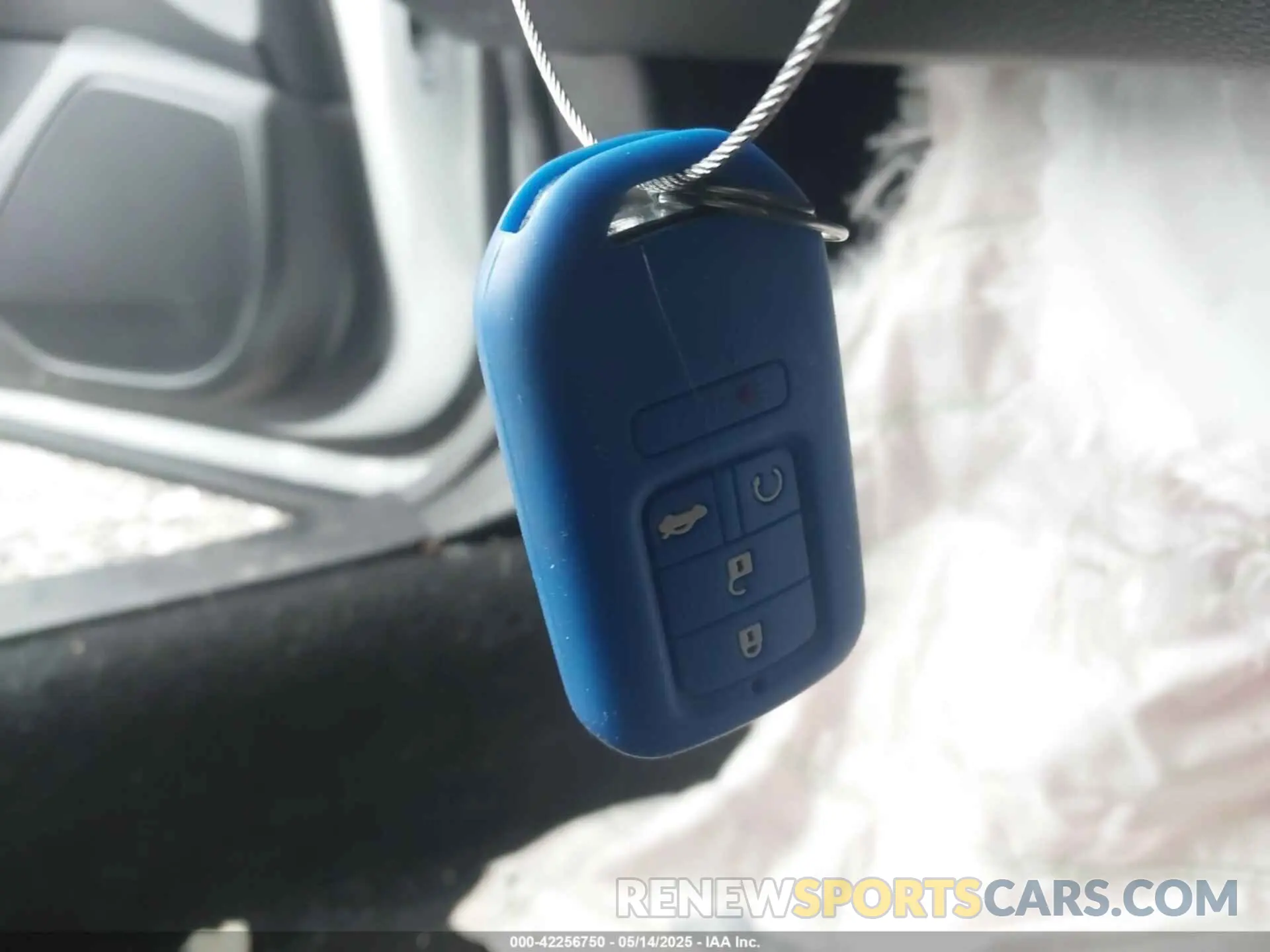 11 fotografías del automóvil dañado 1HGCV3F93NA025225 HONDA ACCORD 2022