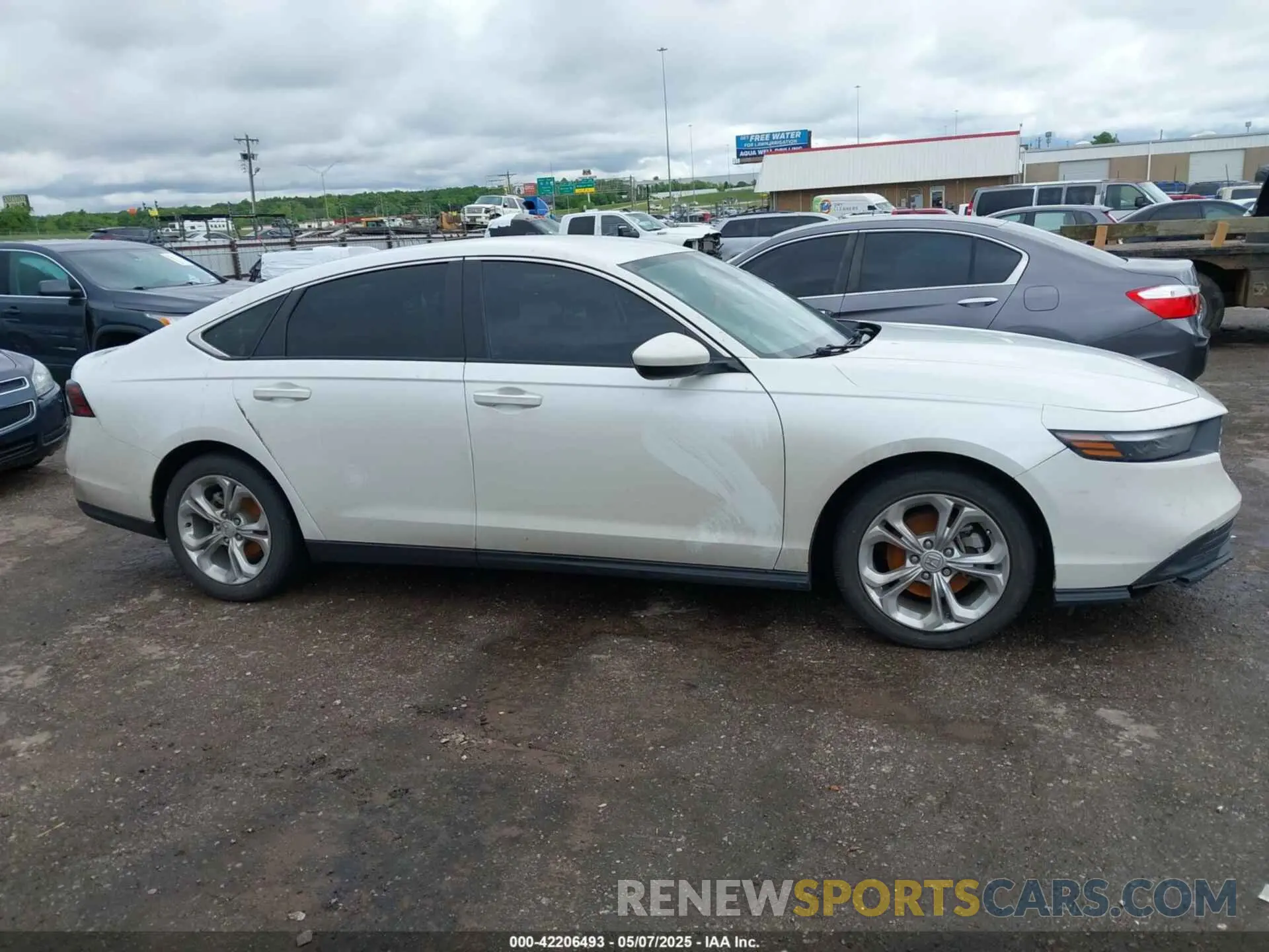 13 fotografías del automóvil dañado 1HGCY1F28PA010978 HONDA ACCORD 2023