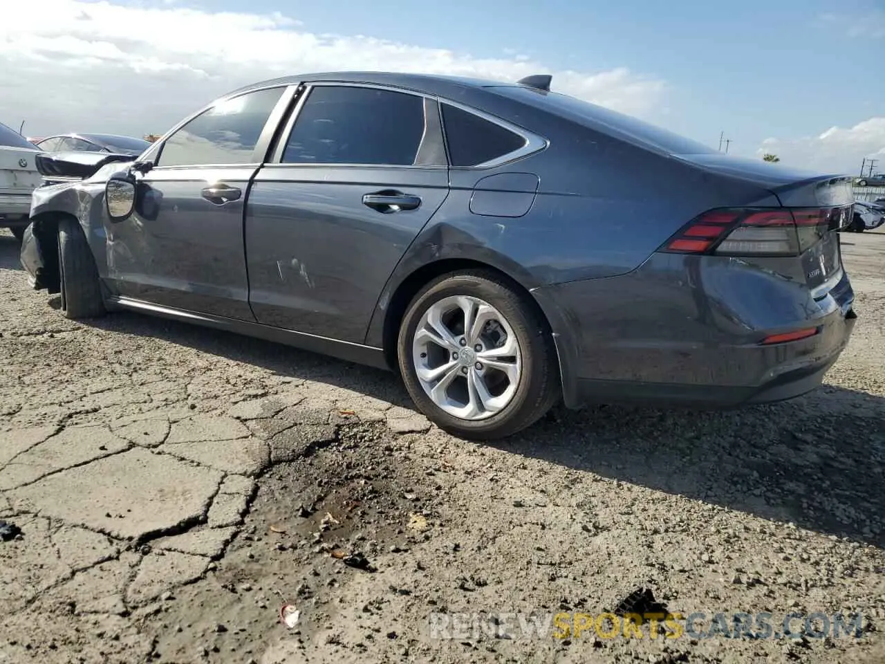 2 fotografías del automóvil dañado 1HGCY1F2XPA011680 HONDA ACCORD 2023