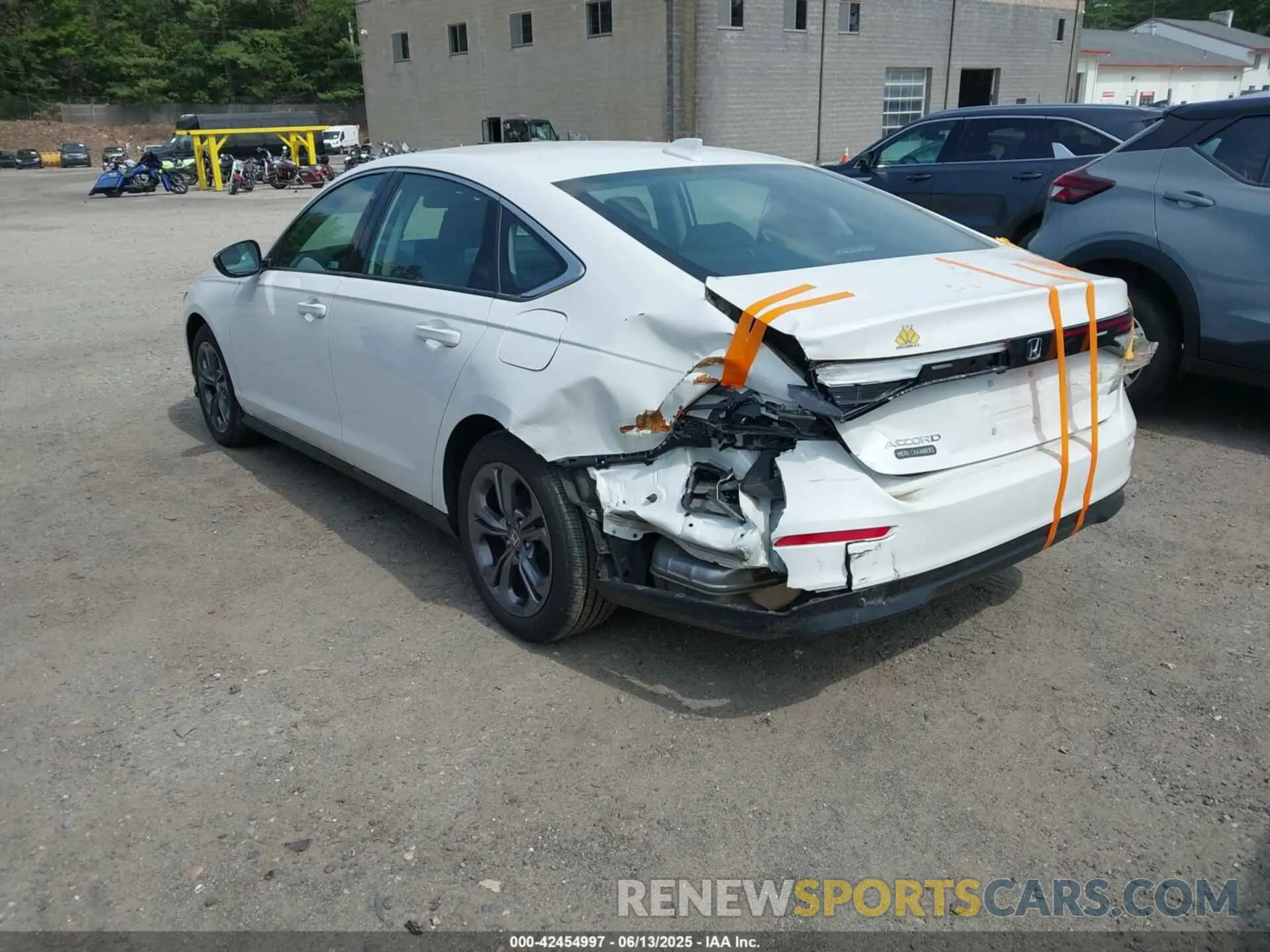 3 fotografías del automóvil dañado 1HGCY1F30PA033261 HONDA ACCORD 2023