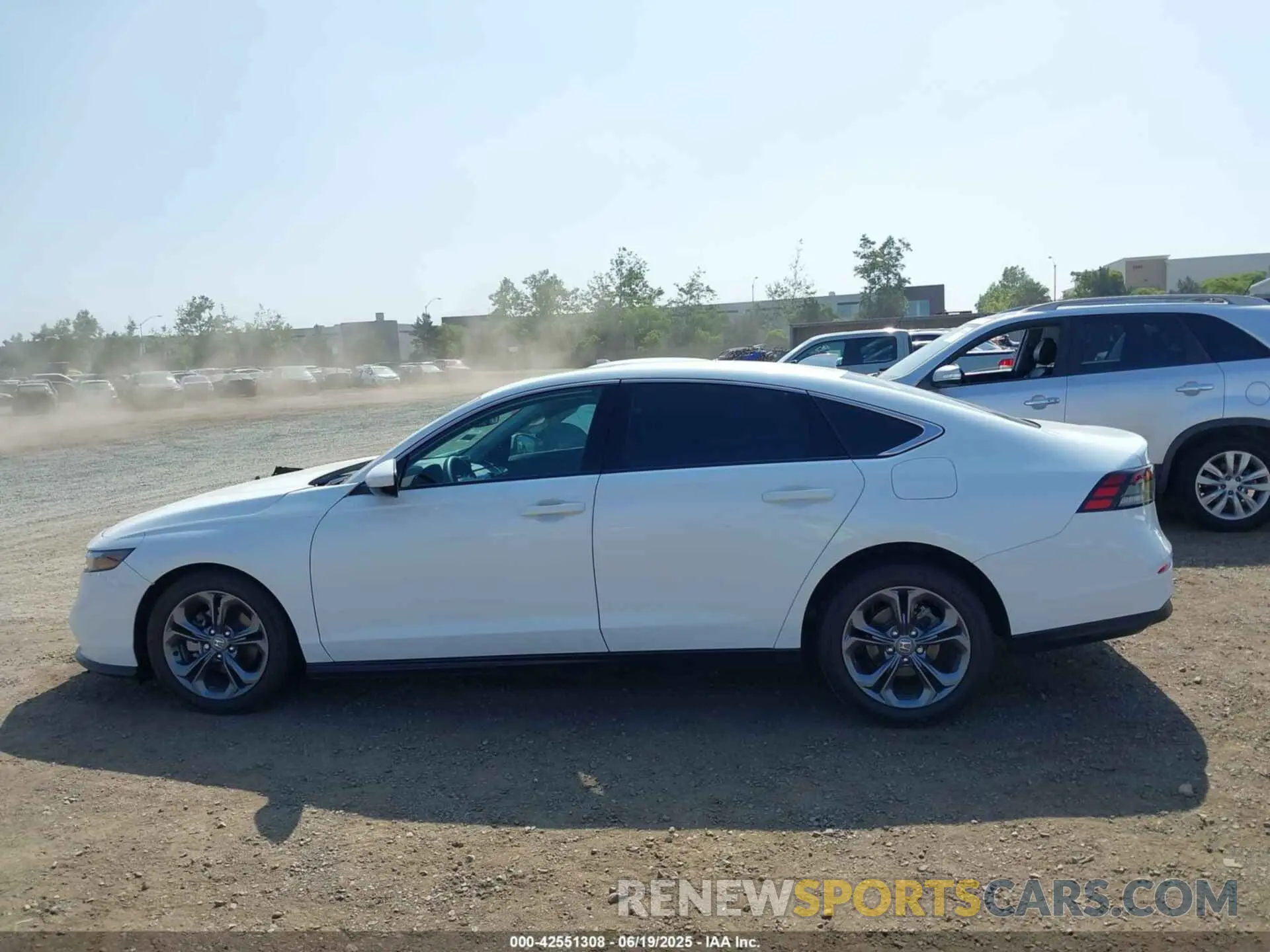 14 fotografías del automóvil dañado 1HGCY1F32PA009088 HONDA ACCORD 2023