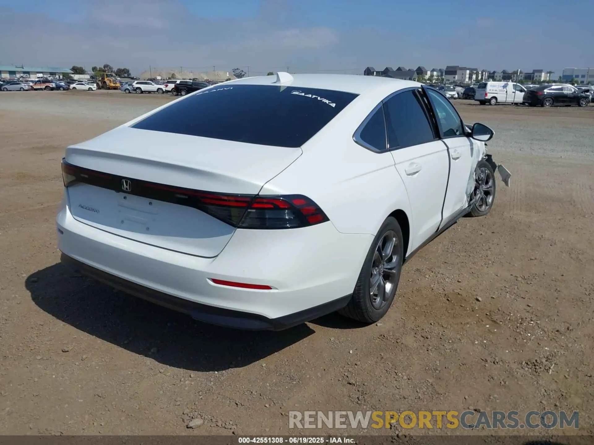 4 fotografías del automóvil dañado 1HGCY1F32PA009088 HONDA ACCORD 2023