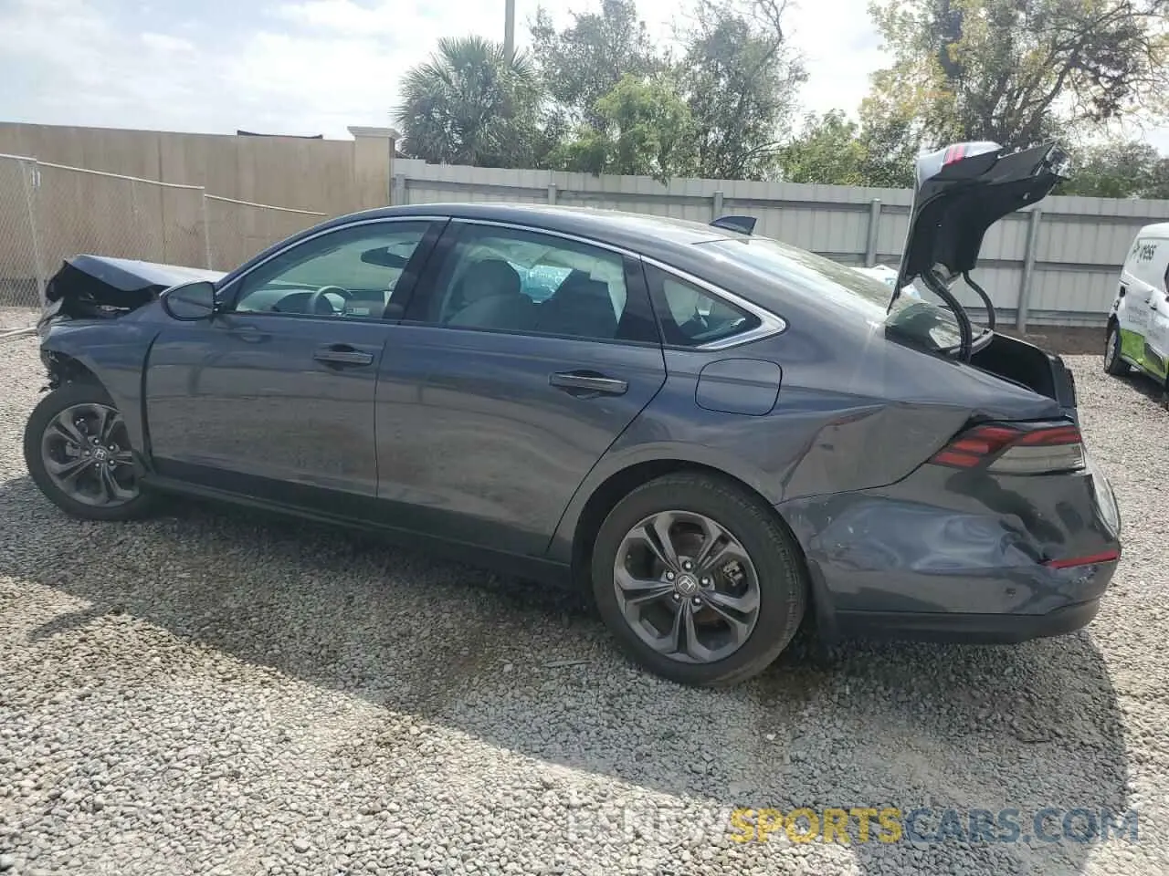 2 fotografías del automóvil dañado 1HGCY1F32PA050675 HONDA ACCORD 2023