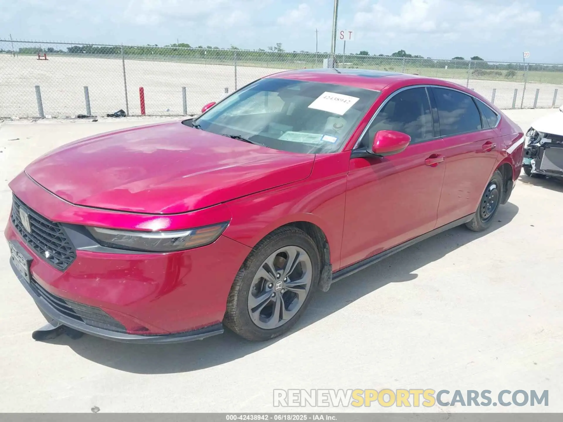 2 fotografías del automóvil dañado 1HGCY1F38PA031080 HONDA ACCORD 2023