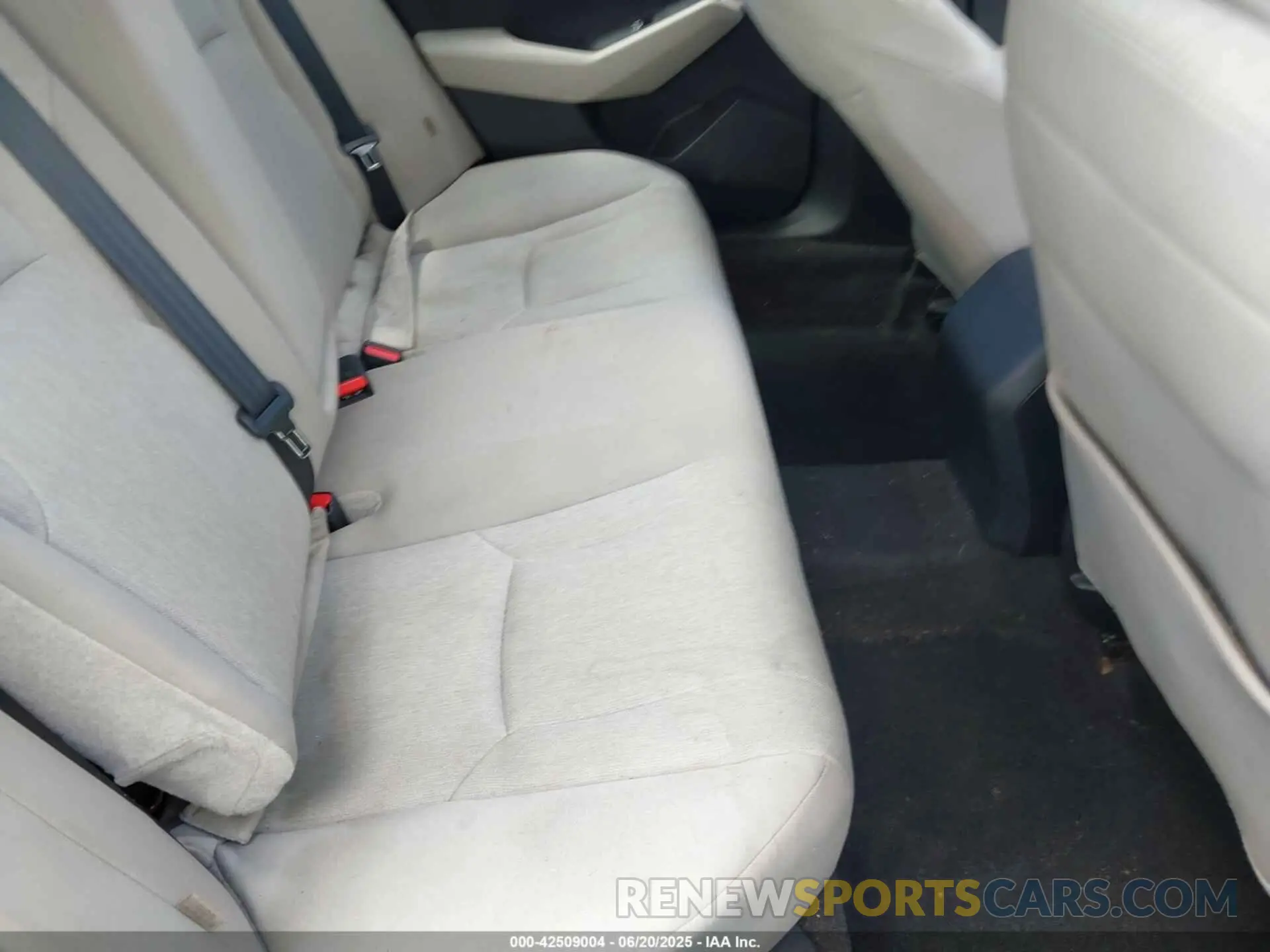 8 fotografías del automóvil dañado 1HGCY1F39PA013400 HONDA ACCORD 2023