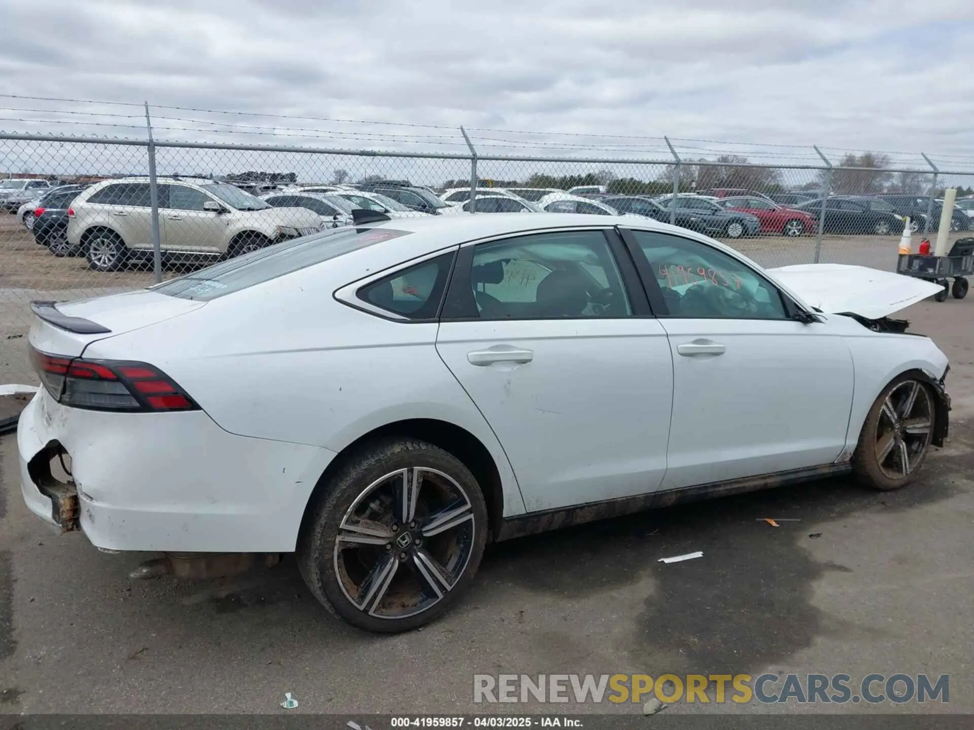 14 fotografías del automóvil dañado 1HGCY2F55PA033070 HONDA ACCORD 2023