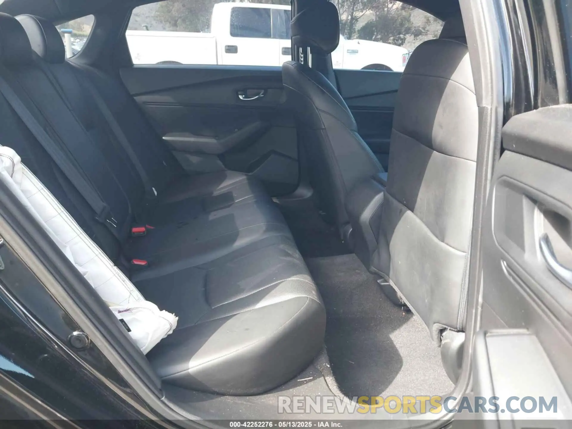 8 fotografías del automóvil dañado 1HGCY2F71PA062437 HONDA ACCORD 2023