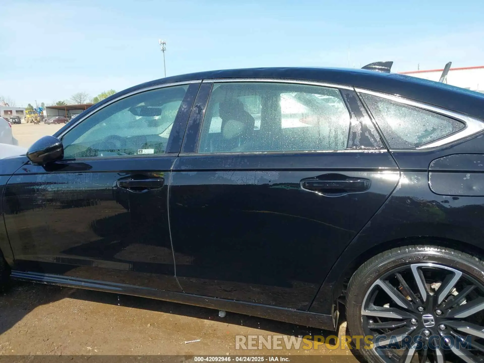 14 fotografías del automóvil dañado 1HGCY2F88PA040055 HONDA ACCORD 2023