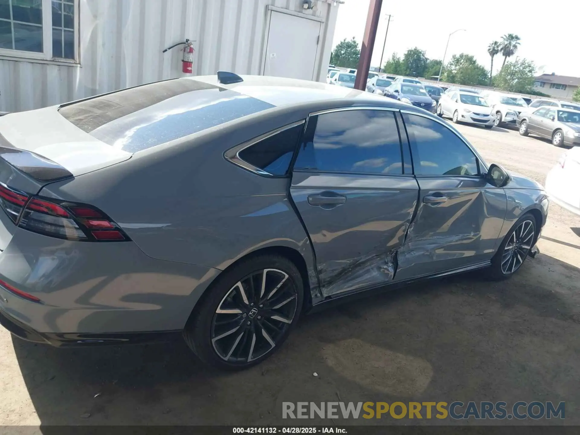 13 fotografías del automóvil dañado 1HGCY2F89PA049718 HONDA ACCORD 2023
