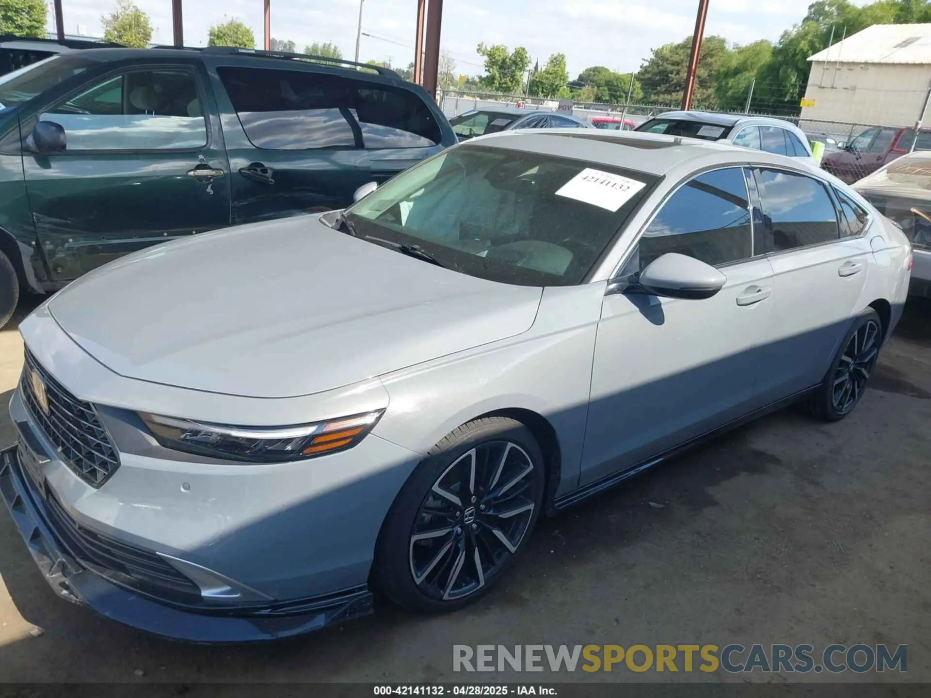 2 fotografías del automóvil dañado 1HGCY2F89PA049718 HONDA ACCORD 2023