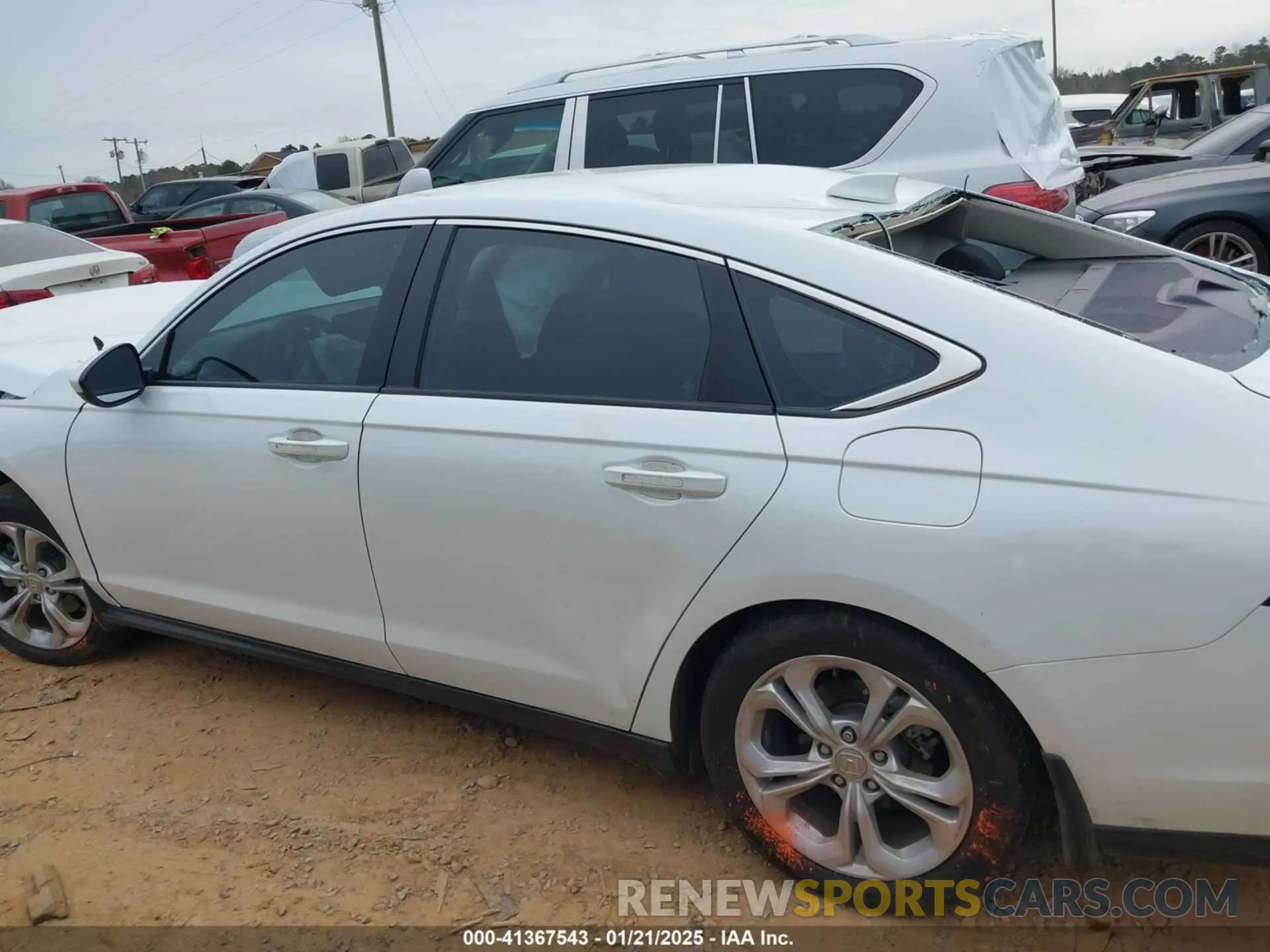 13 fotografías del automóvil dañado 1HGCY1F20RA016986 HONDA ACCORD 2024