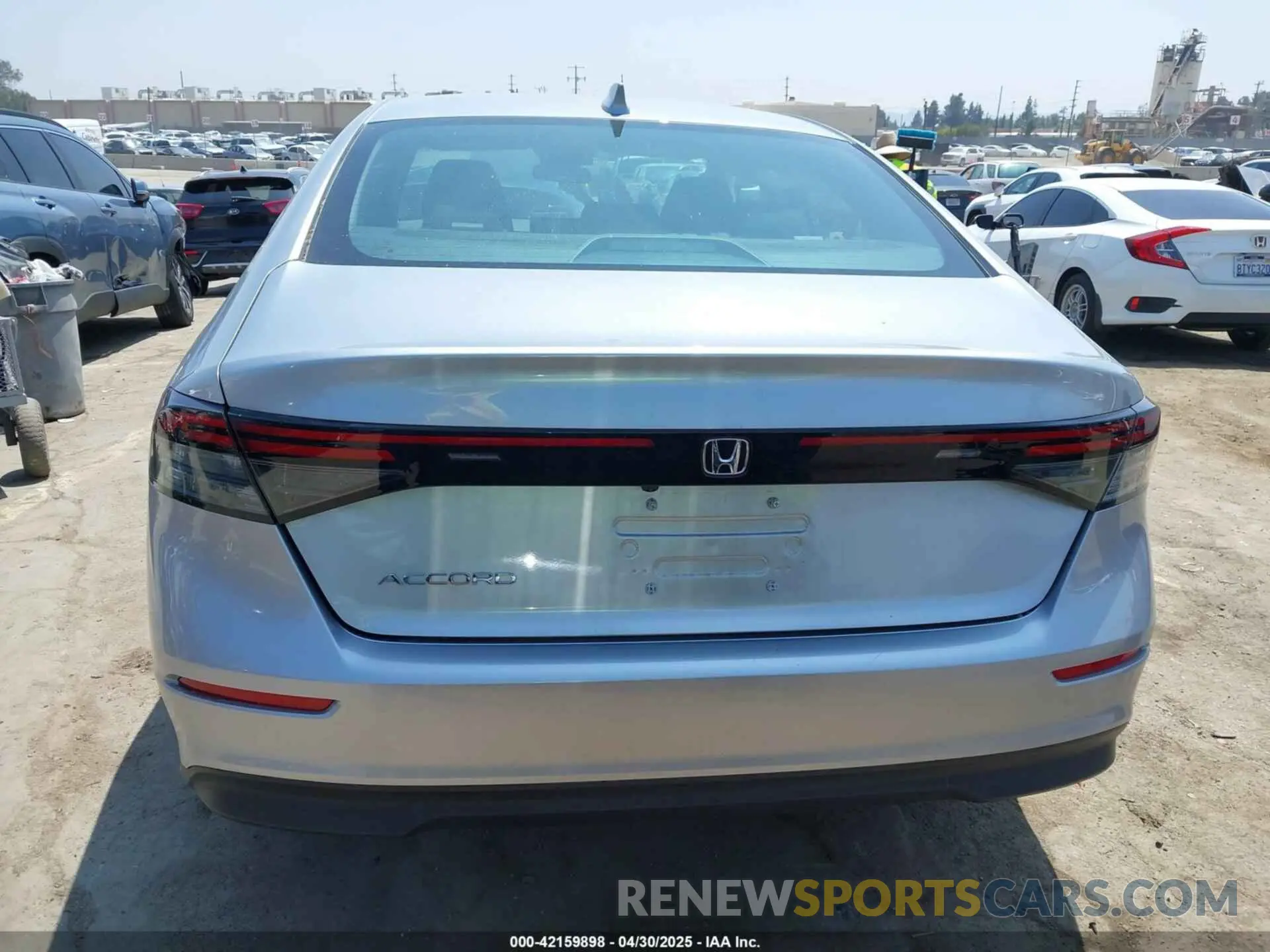17 fotografías del automóvil dañado 1HGCY1F20RA040429 HONDA ACCORD 2024