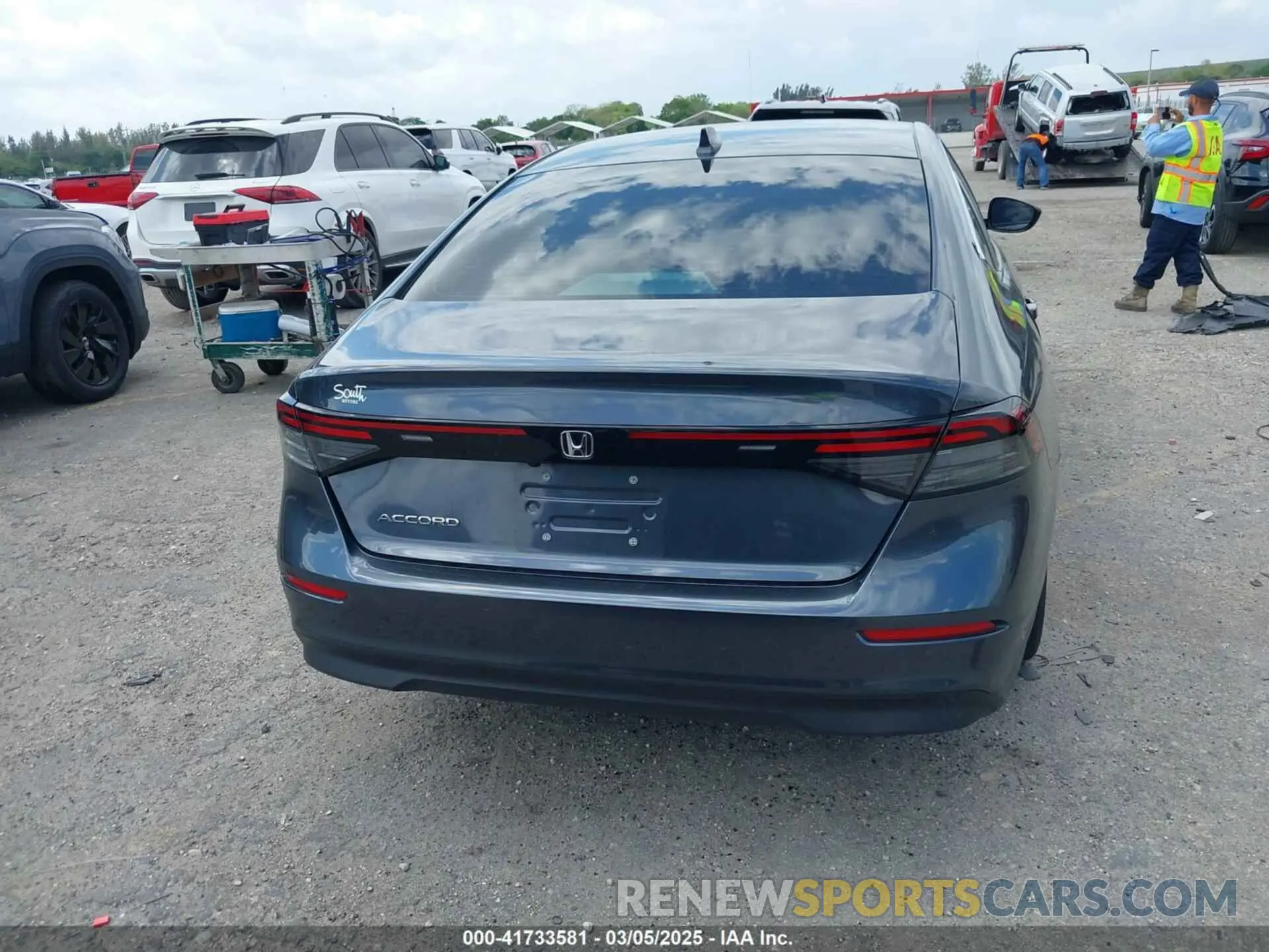 16 fotografías del automóvil dañado 1HGCY1F21RA015006 HONDA ACCORD 2024