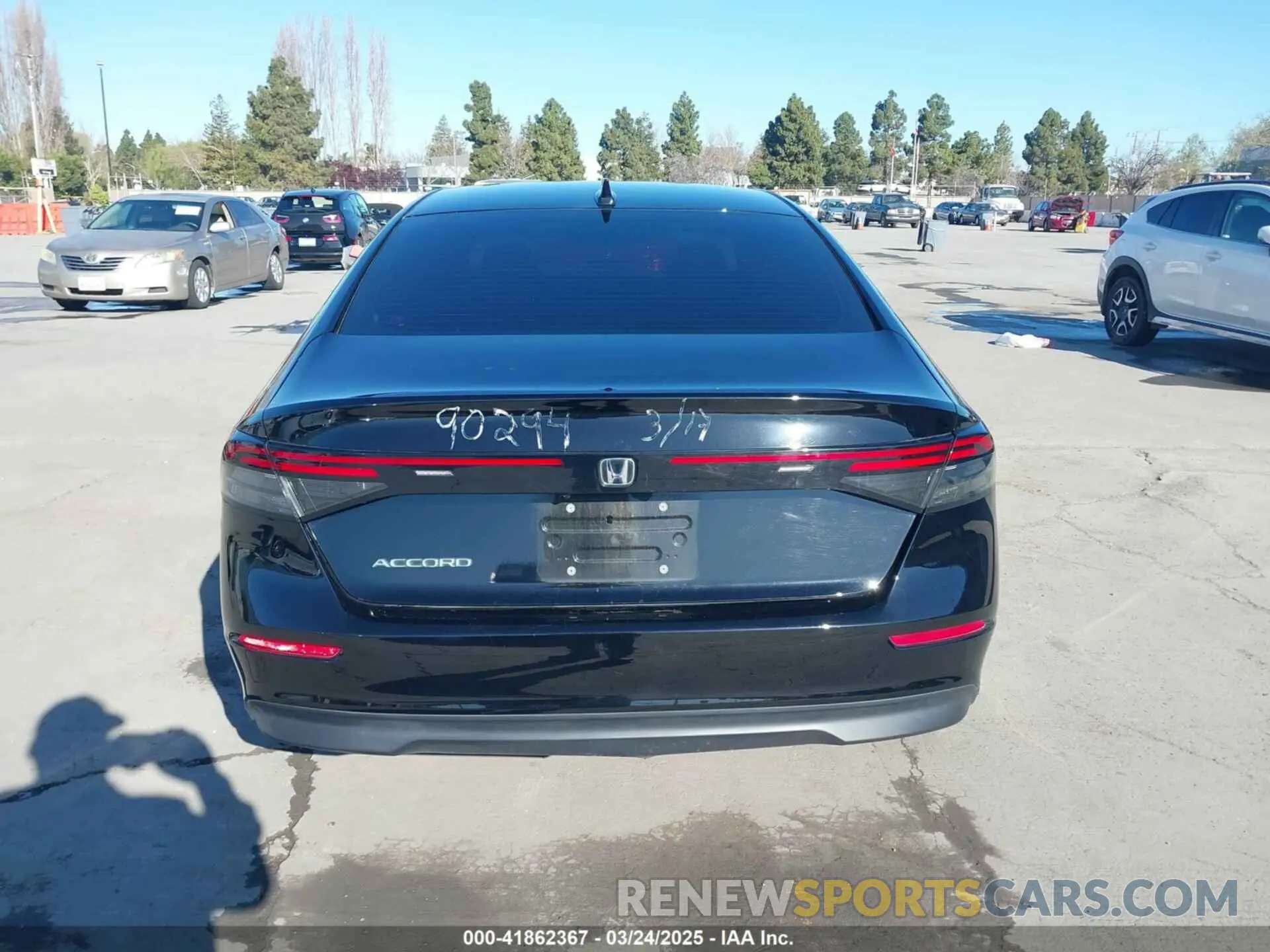16 fotografías del automóvil dañado 1HGCY1F21RA033439 HONDA ACCORD 2024