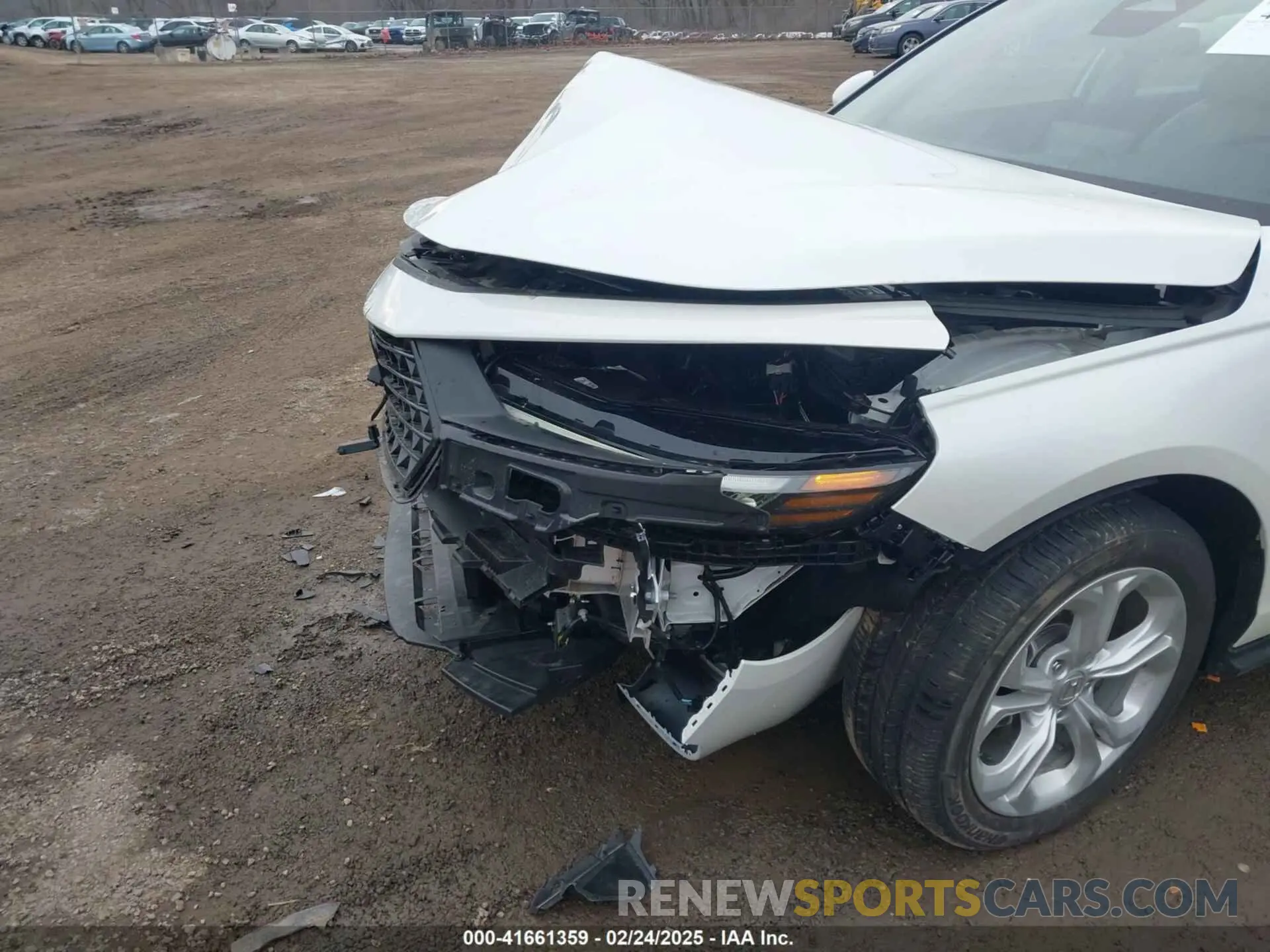 17 fotografías del automóvil dañado 1HGCY1F21RA052167 HONDA ACCORD 2024