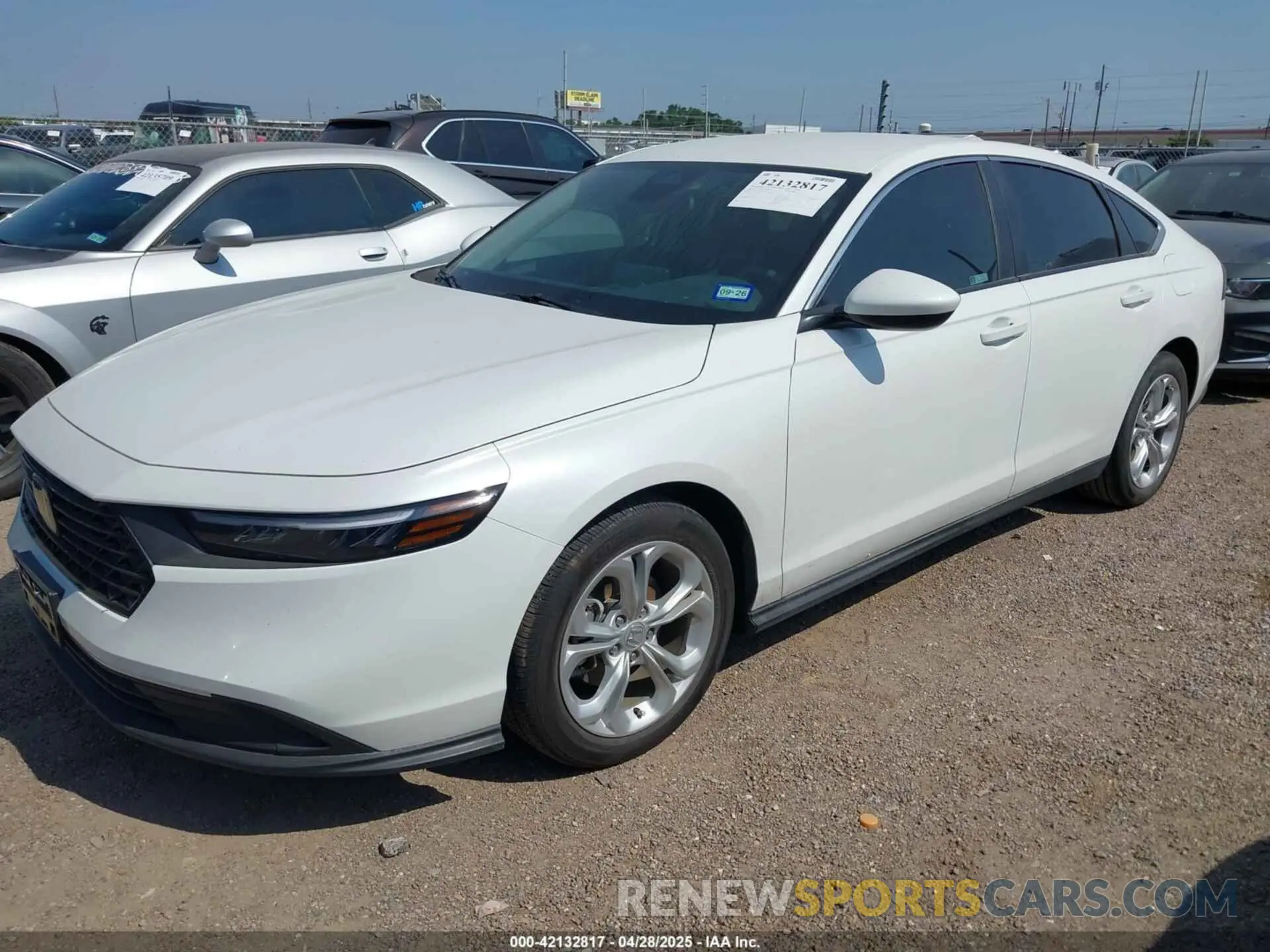 2 fotografías del automóvil dañado 1HGCY1F26RA065237 HONDA ACCORD 2024