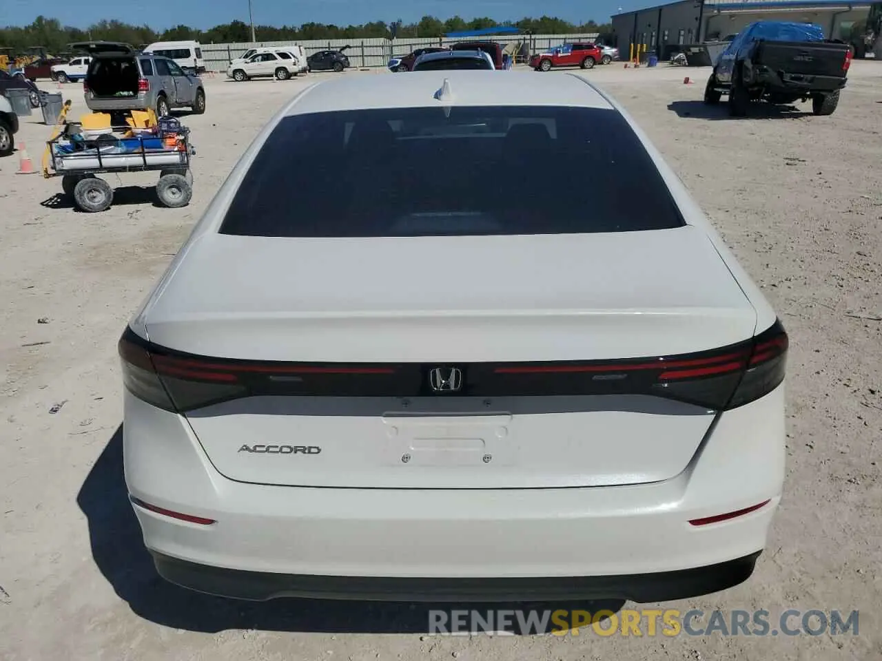 6 fotografías del automóvil dañado 1HGCY1F29RA009325 HONDA ACCORD 2024