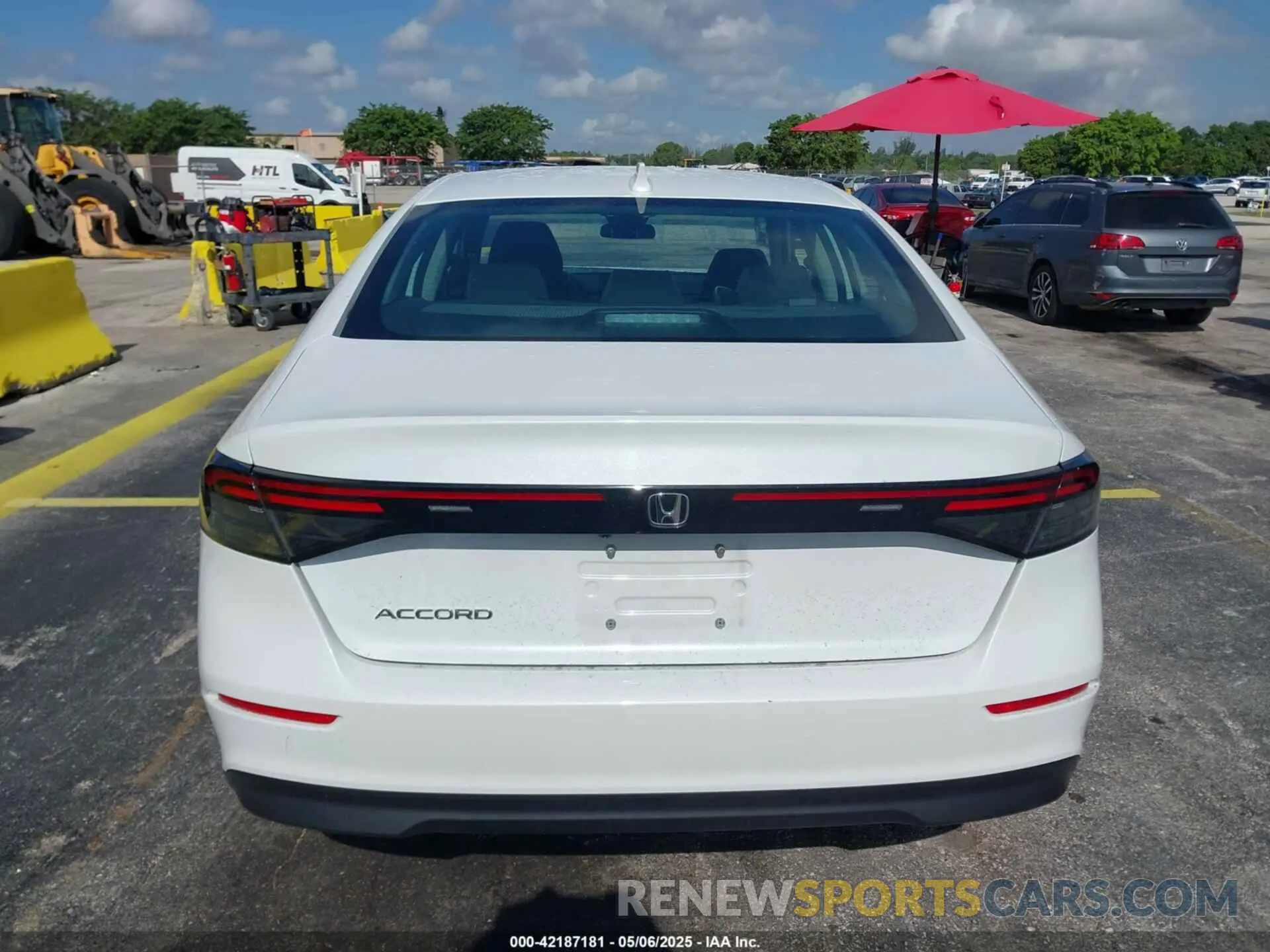 16 fotografías del automóvil dañado 1HGCY1F29RA014461 HONDA ACCORD 2024