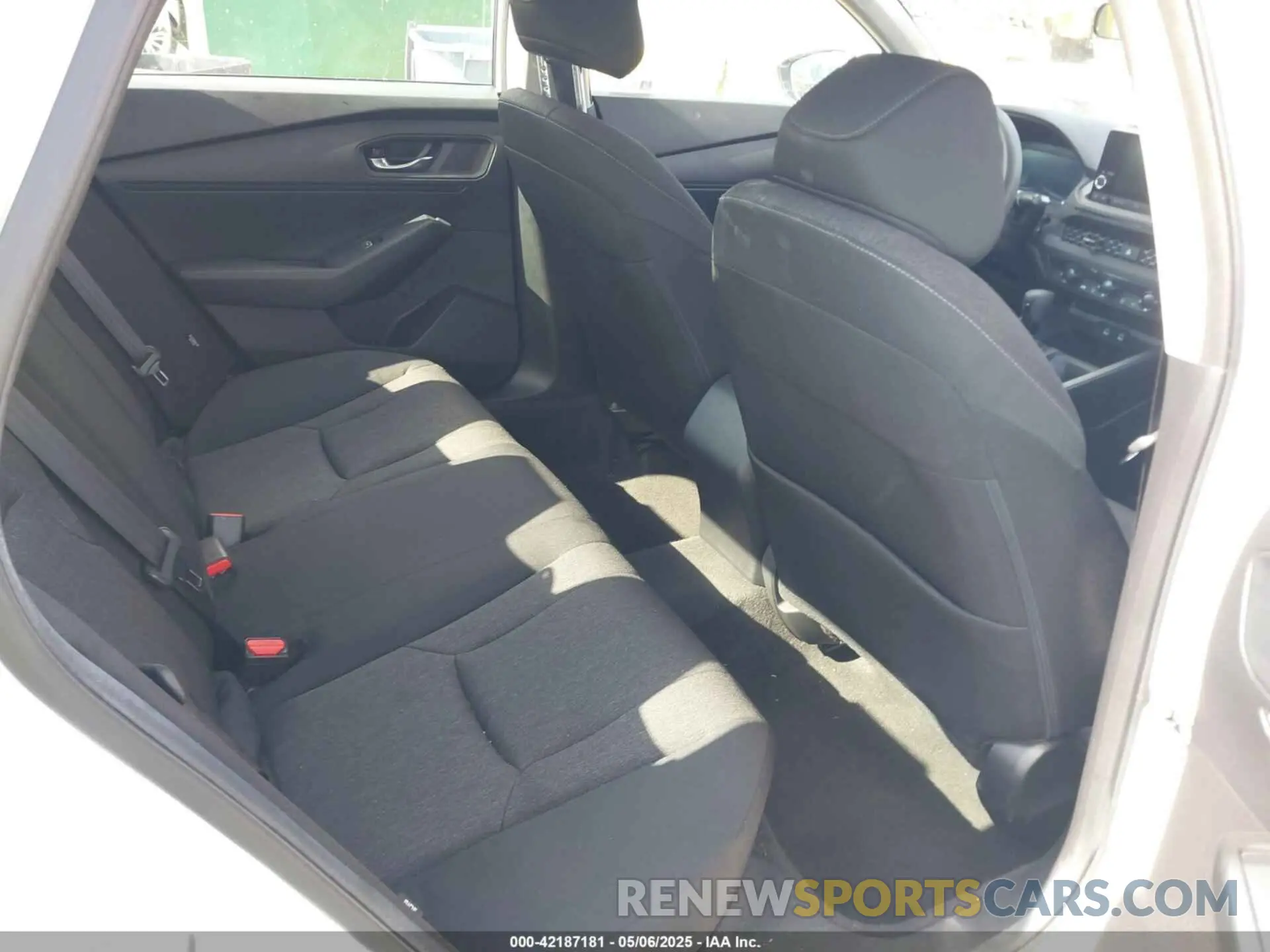 8 fotografías del automóvil dañado 1HGCY1F29RA014461 HONDA ACCORD 2024
