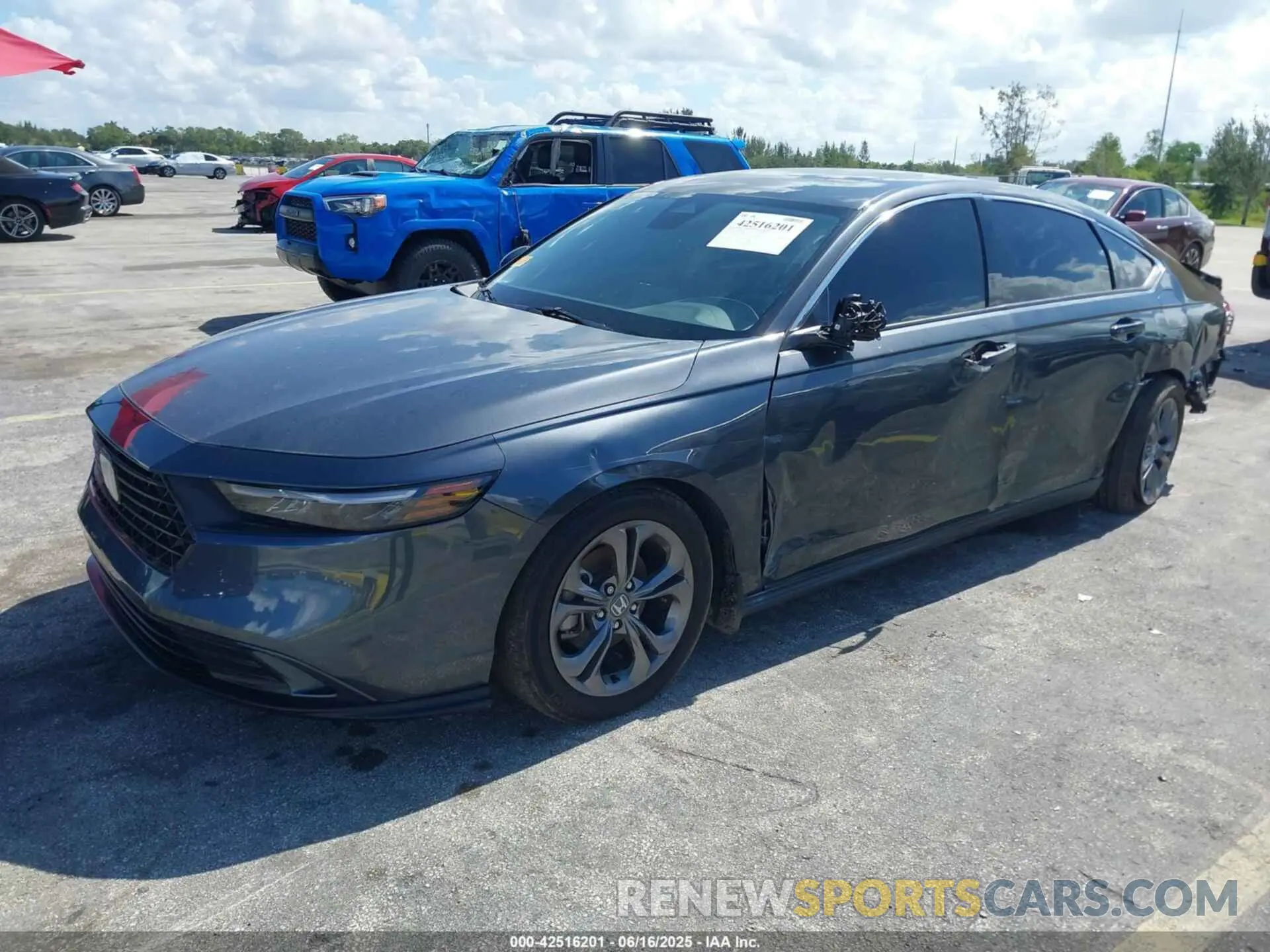 2 fotografías del automóvil dañado 1HGCY1F30RA050421 HONDA ACCORD 2024