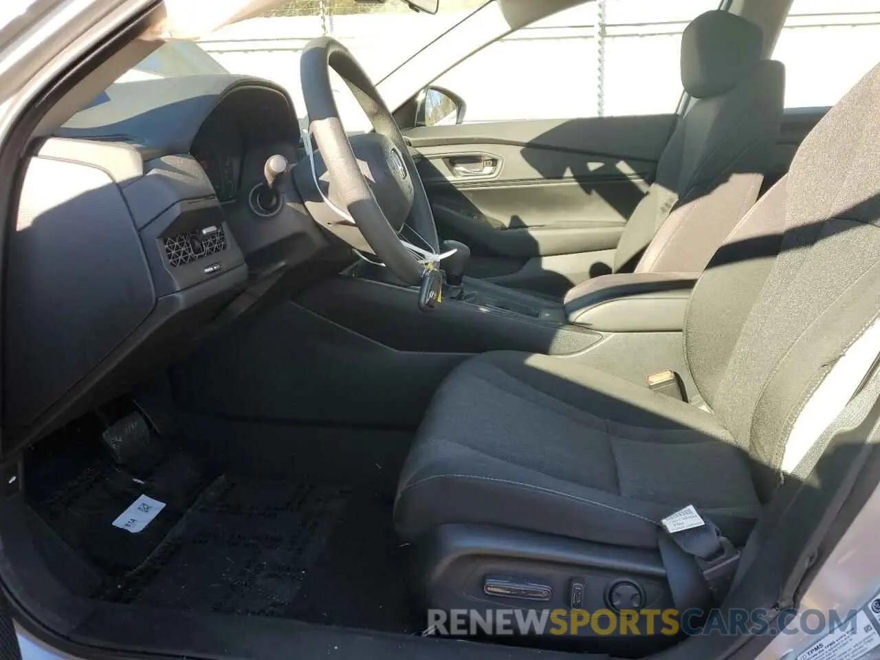 7 fotografías del automóvil dañado 1HGCY1F33RA021043 HONDA ACCORD 2024