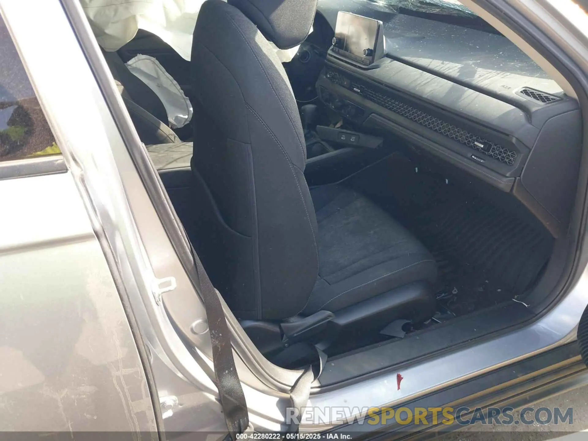5 fotografías del automóvil dañado 1HGCY1F33RA044984 HONDA ACCORD 2024