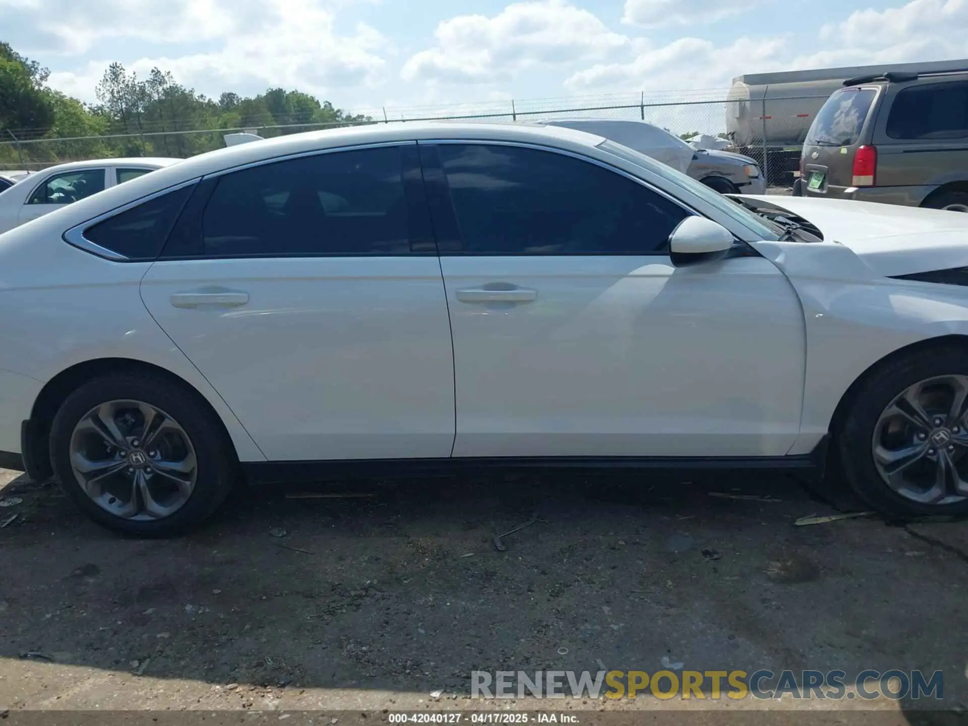 14 fotografías del automóvil dañado 1HGCY1F33RA071361 HONDA ACCORD 2024