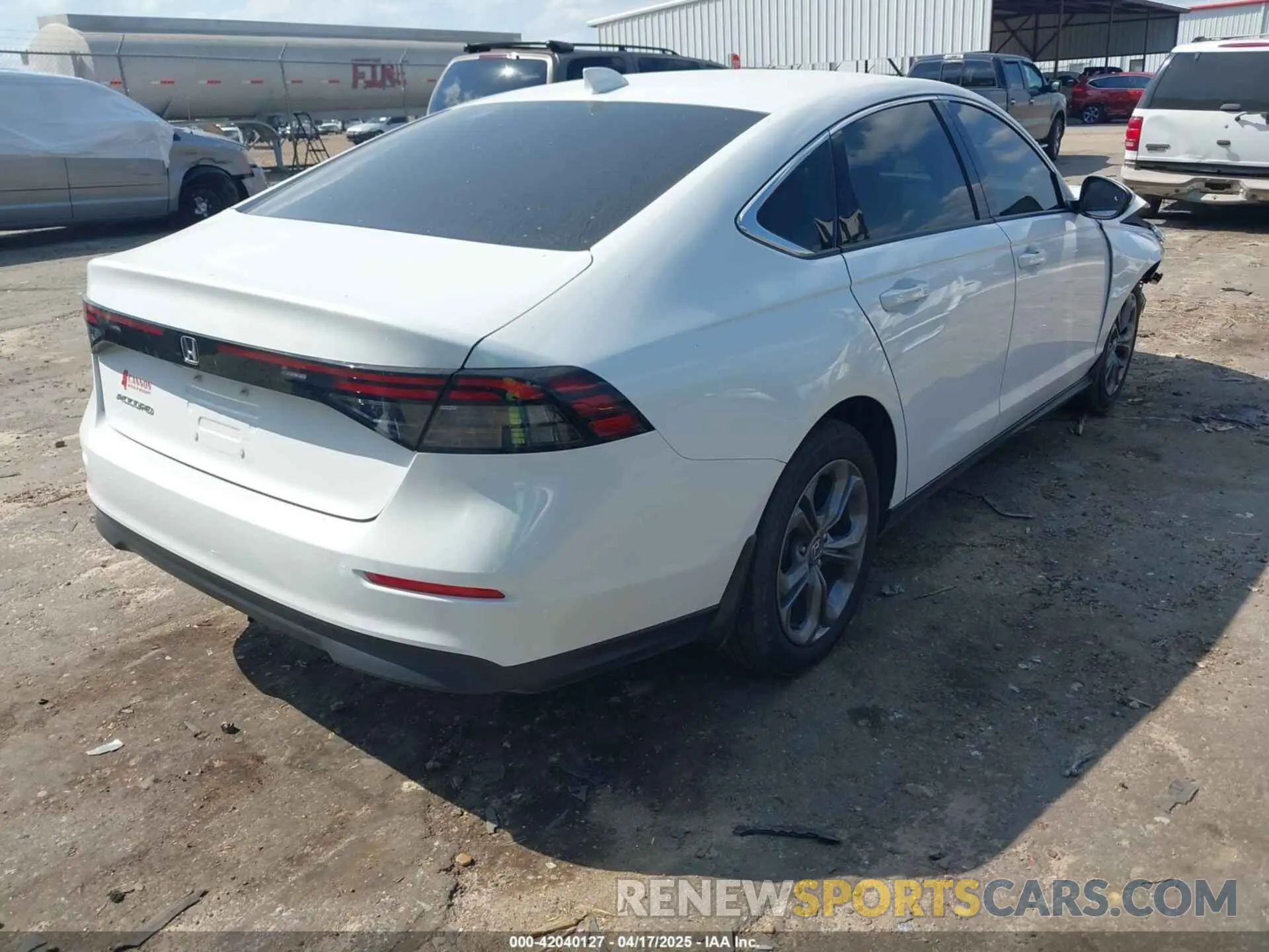 4 fotografías del automóvil dañado 1HGCY1F33RA071361 HONDA ACCORD 2024