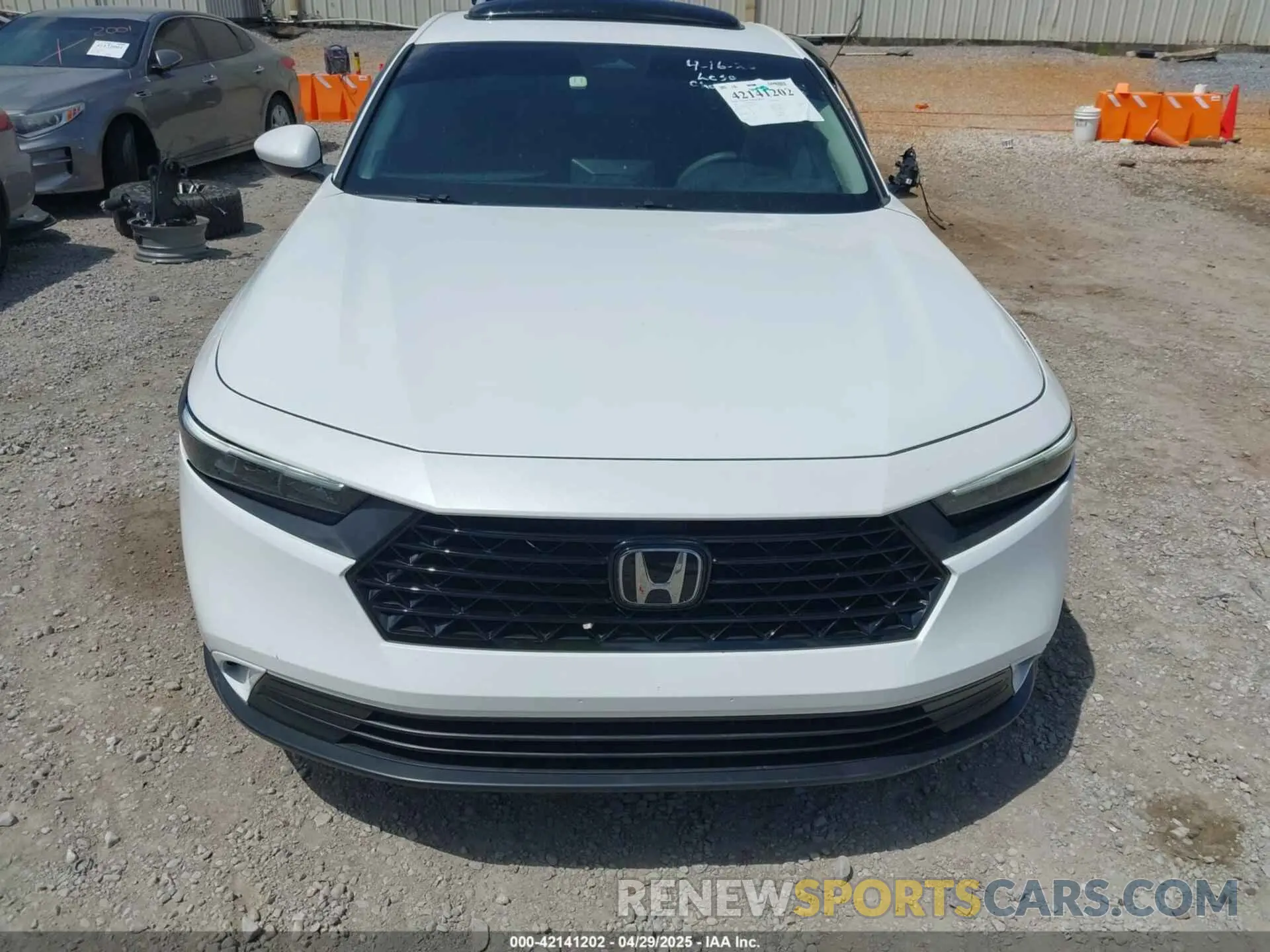 13 fotografías del automóvil dañado 1HGCY1F35RA002011 HONDA ACCORD 2024